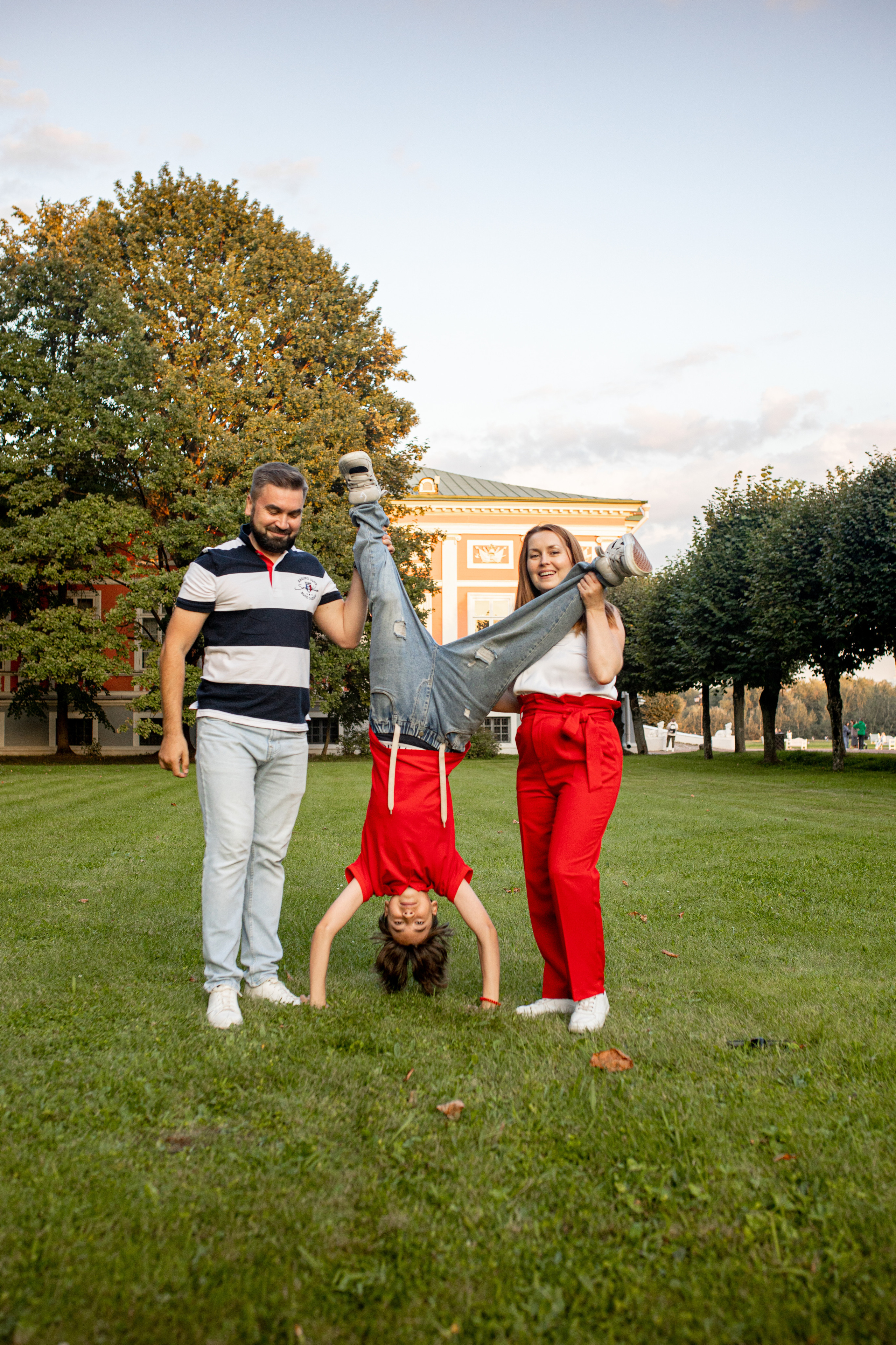 Семейная фотосессия в Кусково. Фотограф в Железнодорожном и Балашихе