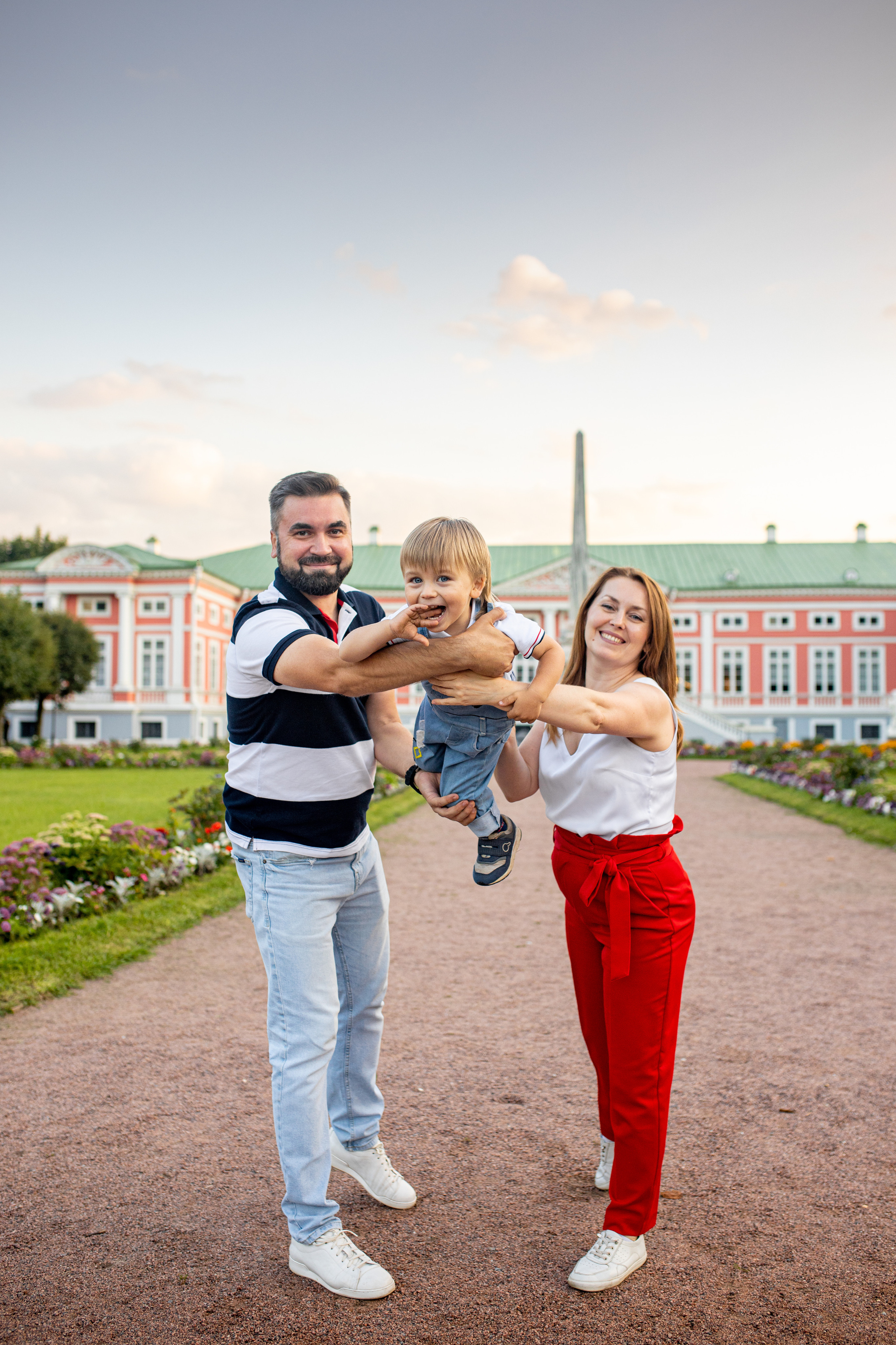Семейная фотосессия в Кусково. Фотограф в Железнодорожном и Балашихе