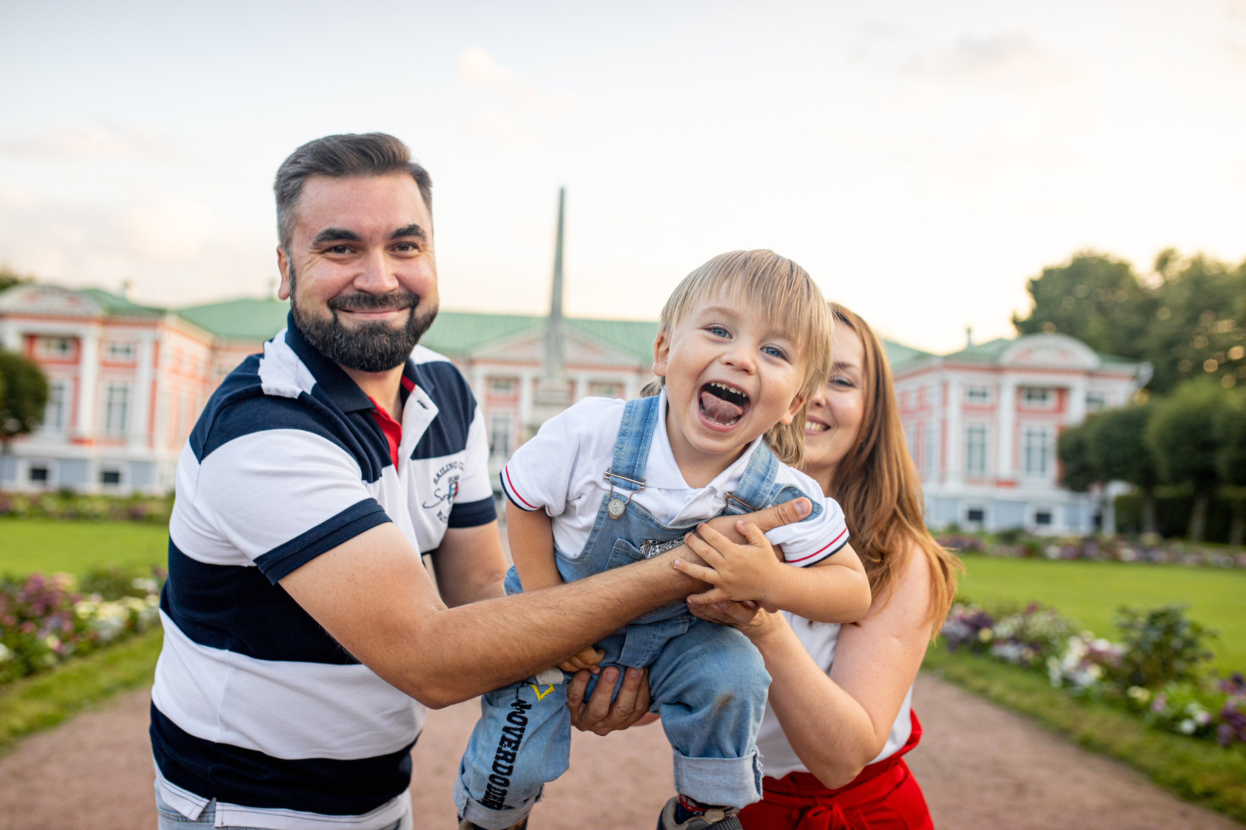 Семейная фотосессия в Кусково. Фотограф в Железнодорожном и Балашихе