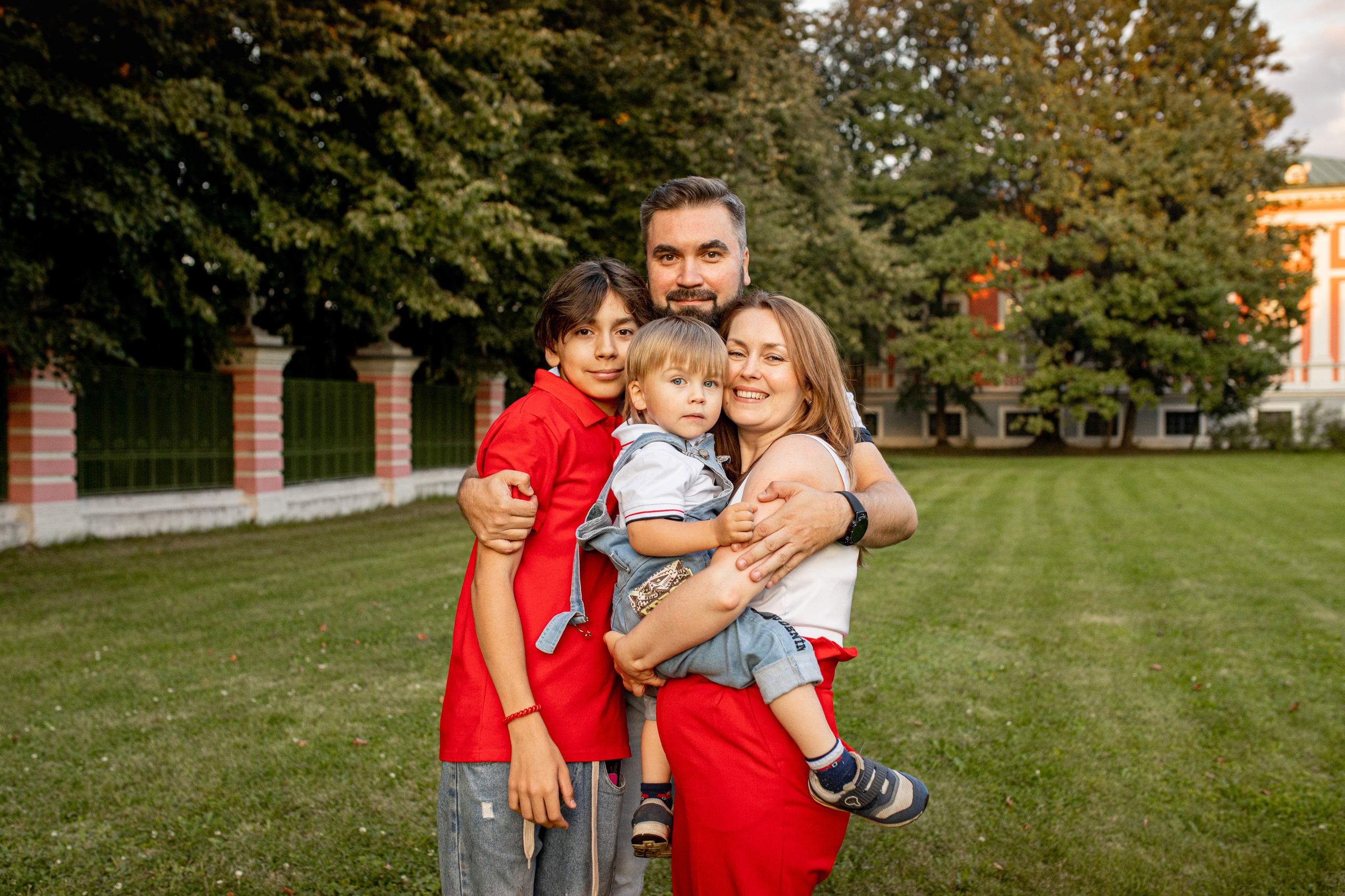 Семейная фотосессия в Кусково. Фотограф в Железнодорожном и Балашихе