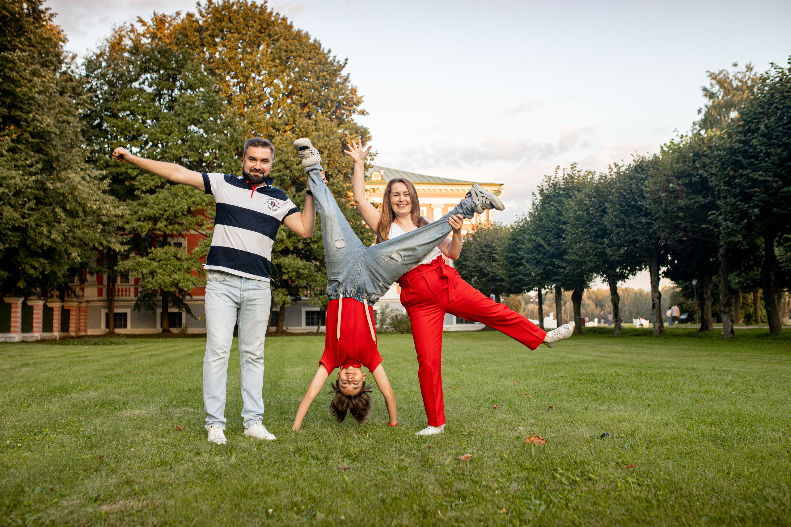 Семейная фотосессия в Кусково. Фотограф в Железнодорожном и Балашихе