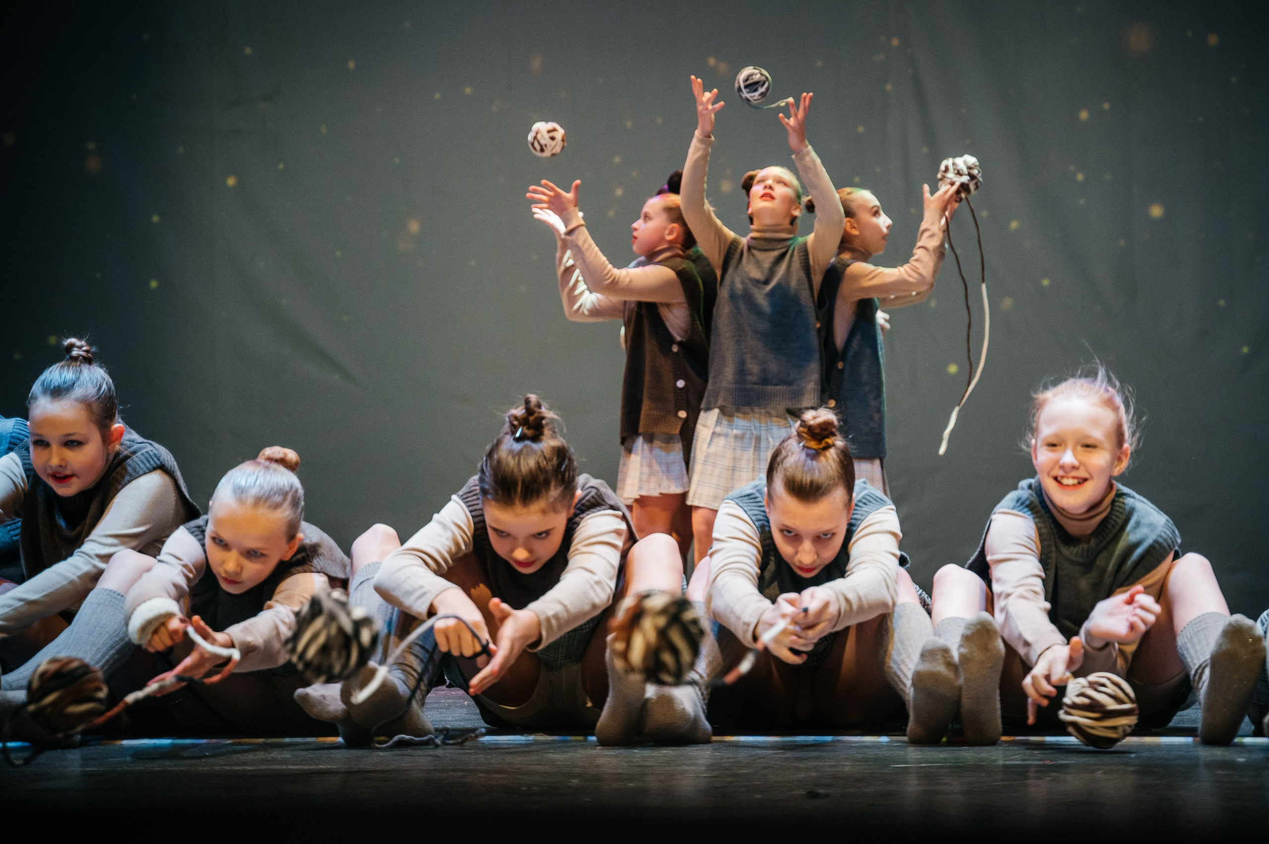 Танцы. Фотограф Елена Рогашкова