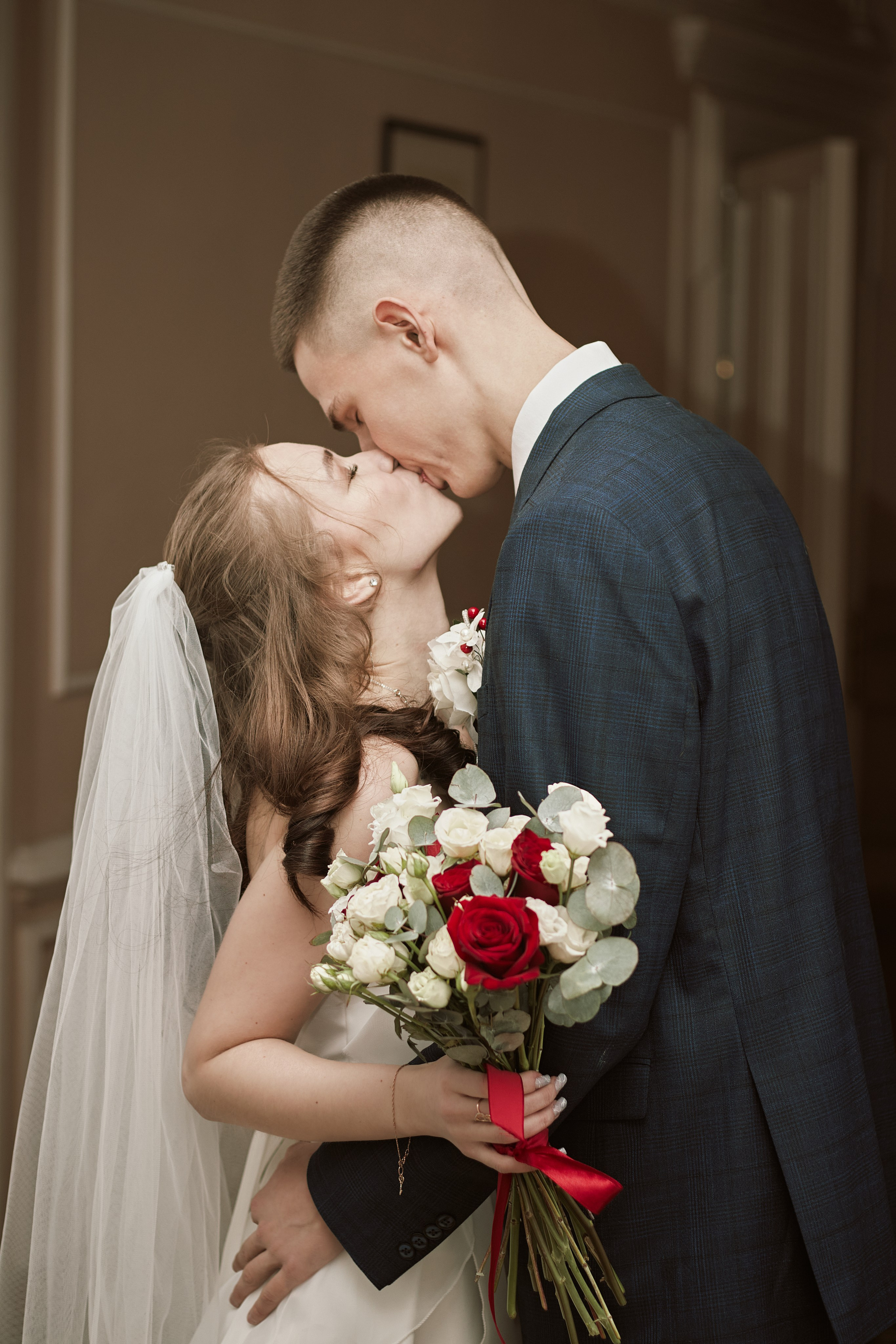 Студия + ЗАГС | Вероника & Иван. Фотограф Красноярск | Ховрин Иван | Свадьбы, Мероприятия, Фотосессии