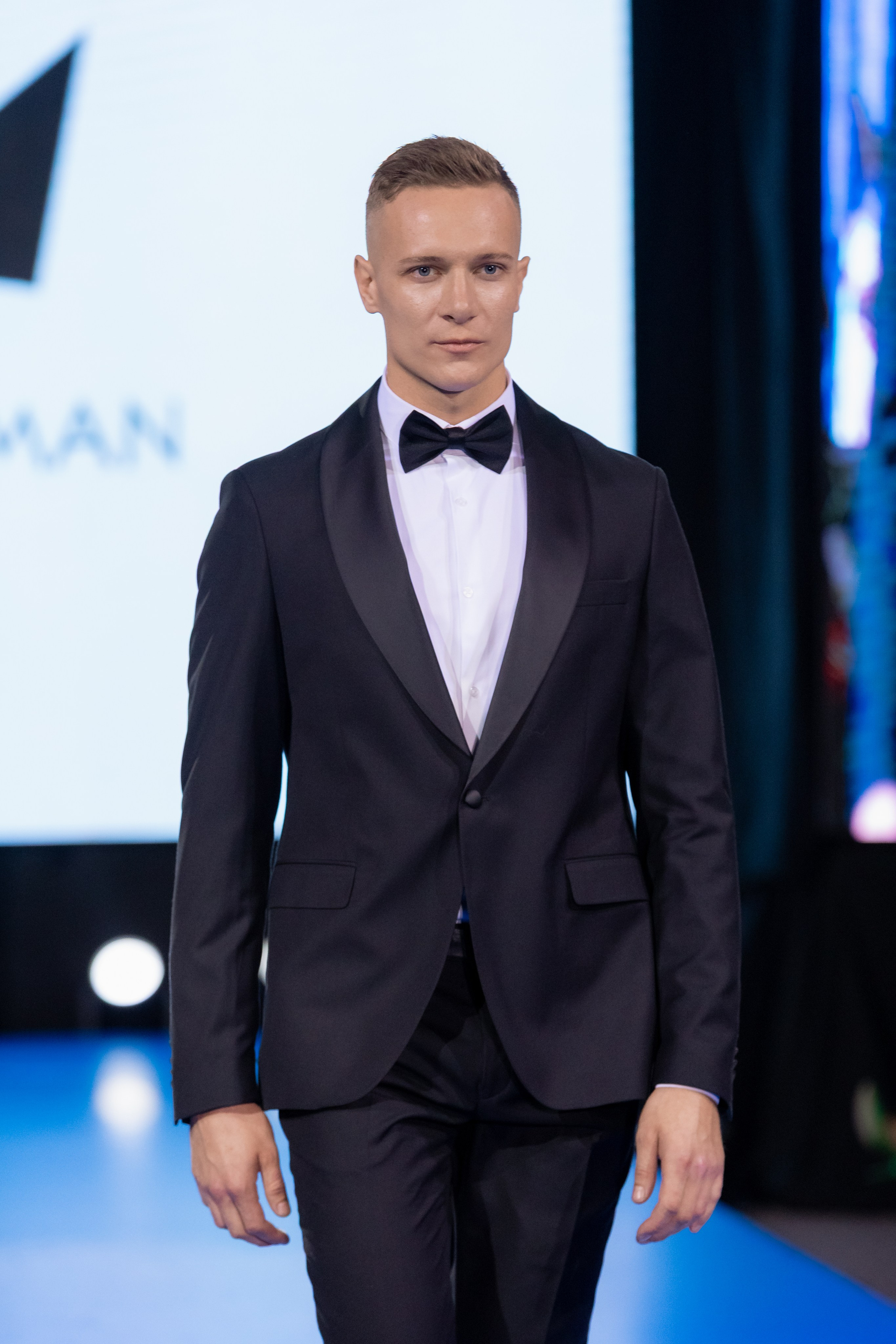 Подиум Volga Fashion Show 2025 в Ростове-на-Дону. Фотограф в Ростов-на-Дону Виктория Савчук