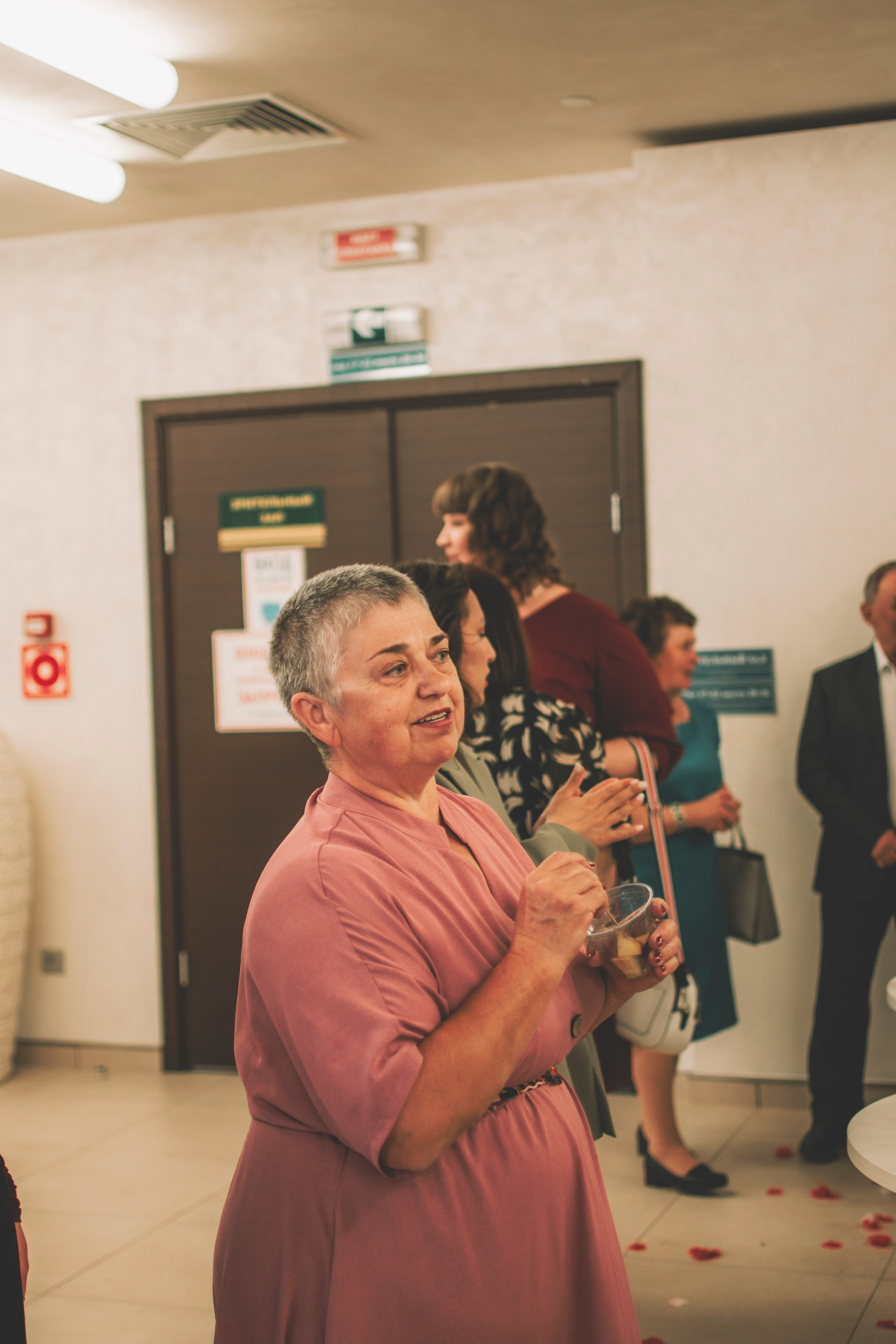 Альберт и Анастасия (Студийная фотосессия, роспись в ДК Нефтяник + фотосессия с гостями). Семейный и свадебный фотограф Губкинский и Ставрополь