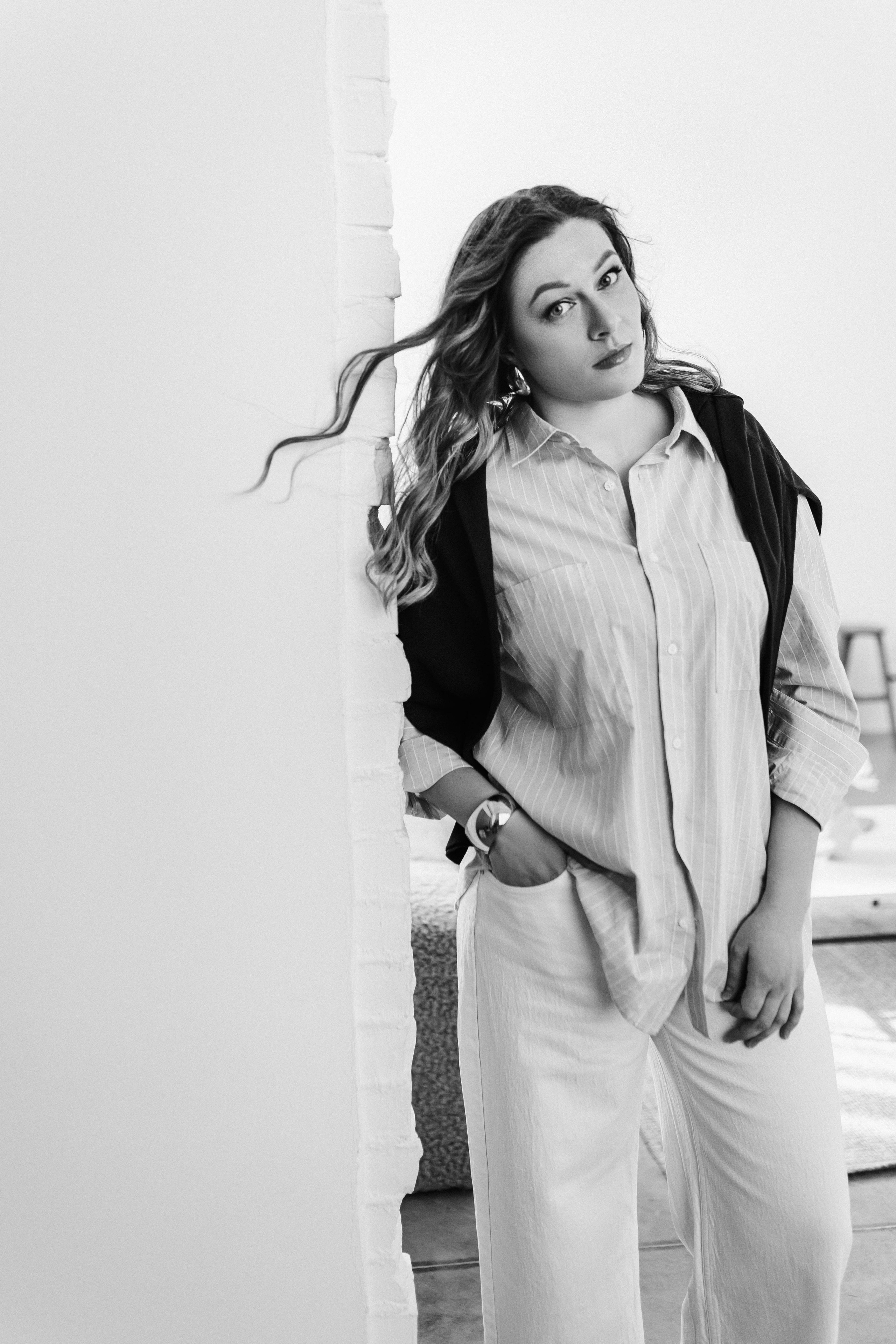 Леся, Lighstudio