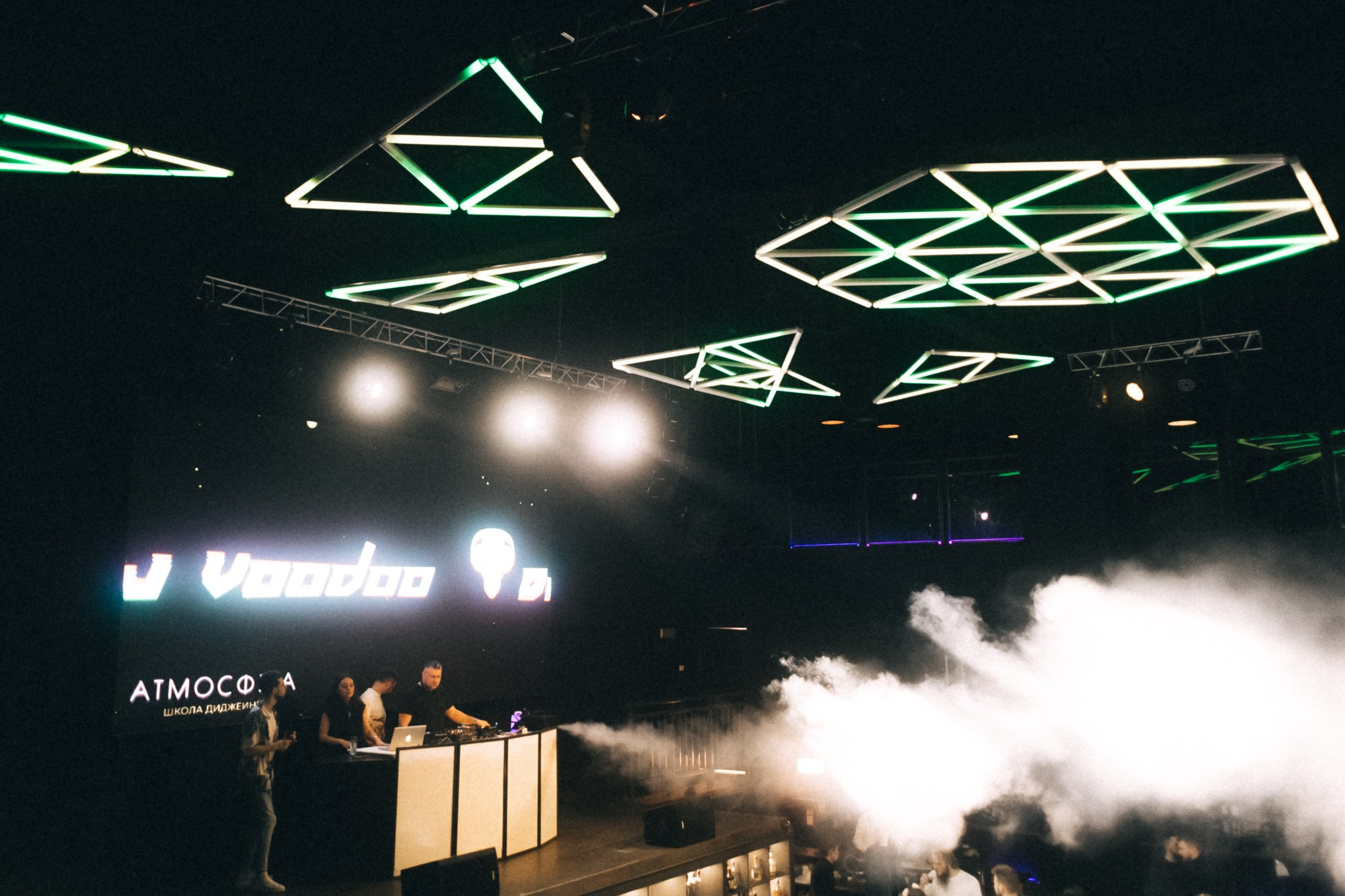 Выпускной школы диджеинга «Атмосфера». Фотограф Кемерово | Сергей