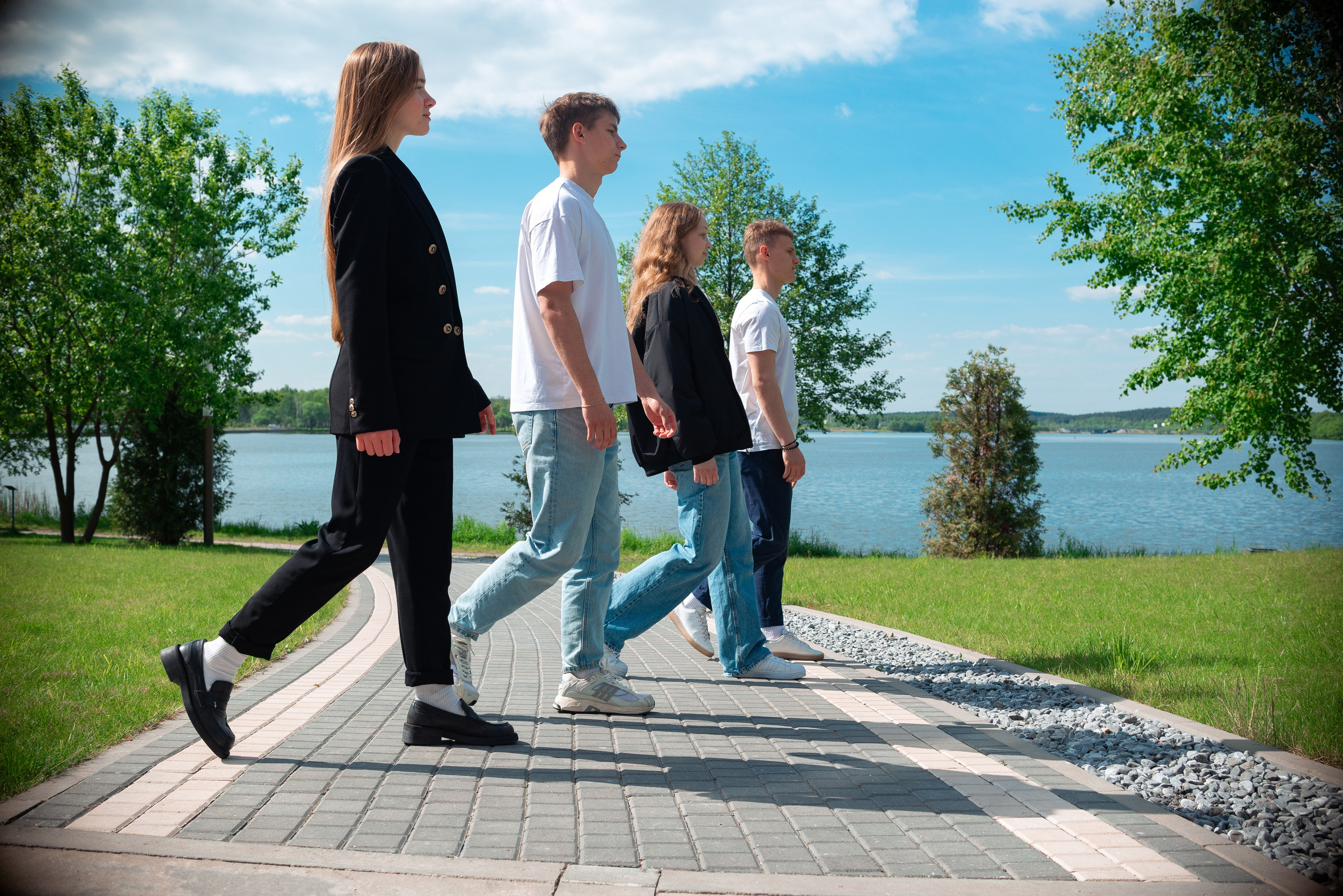 Выпускные альбомы 11 класс. Семейный фотограф на выписку из роддома и крещение Минск Настя Гришук