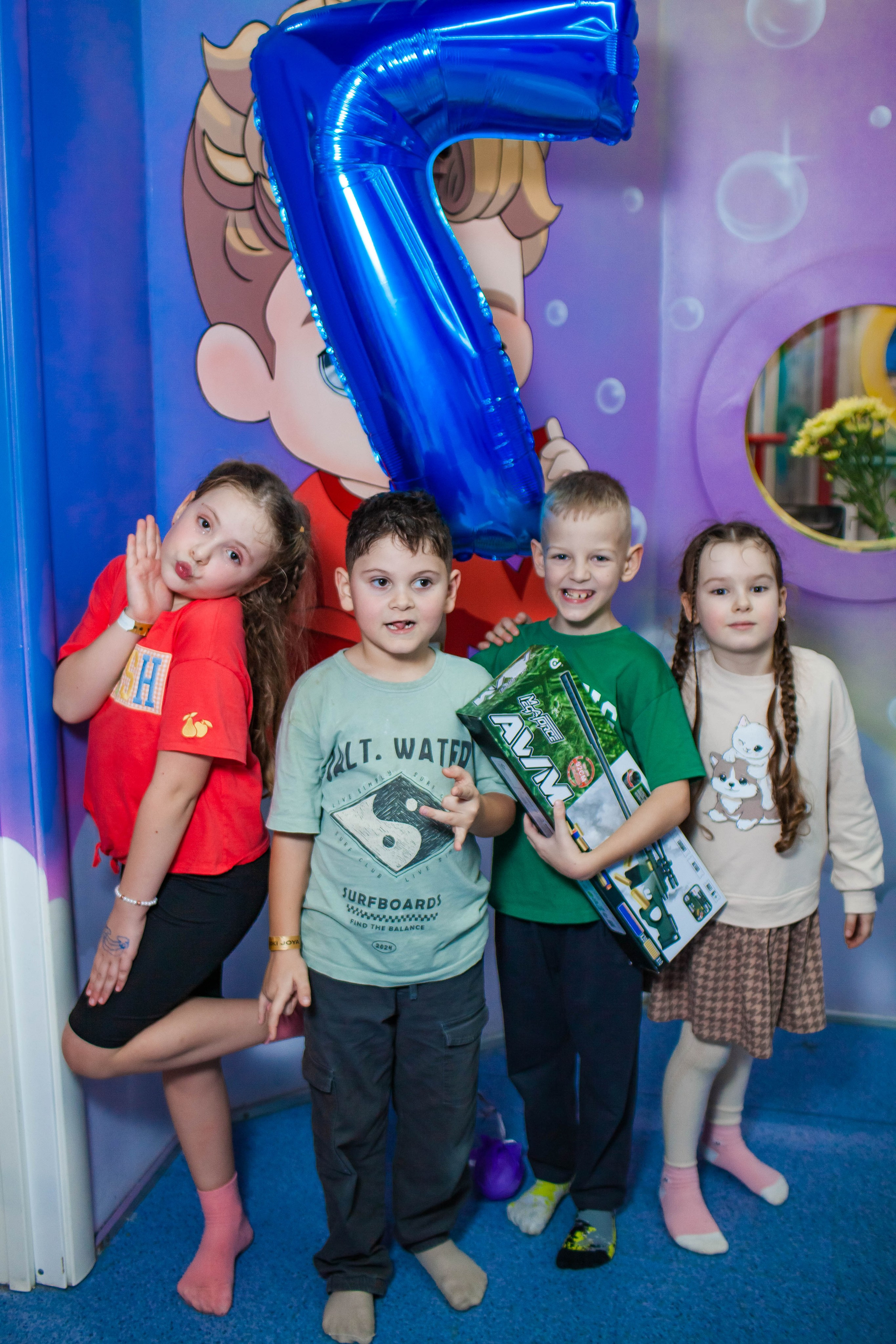 Неон Челендж День рождения Ярослава. Детский и семейный фотограф в Санкт-Петербурге Елизавета Сорокина