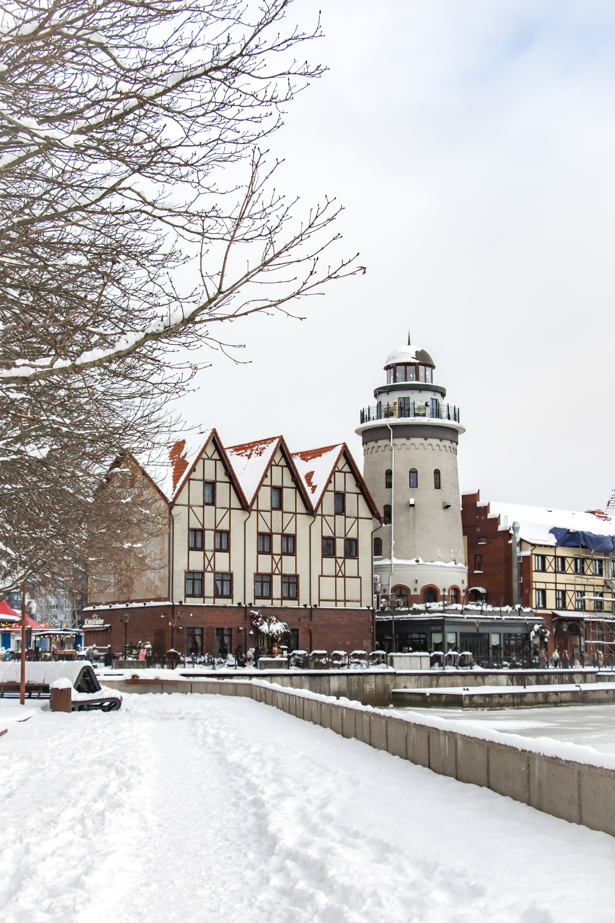 https://lori.ru/46691470 Kaliningrad, Russia. February 16, 2025. Fish Village architecture in the german style, old town. Ethnographic and trade and craft center