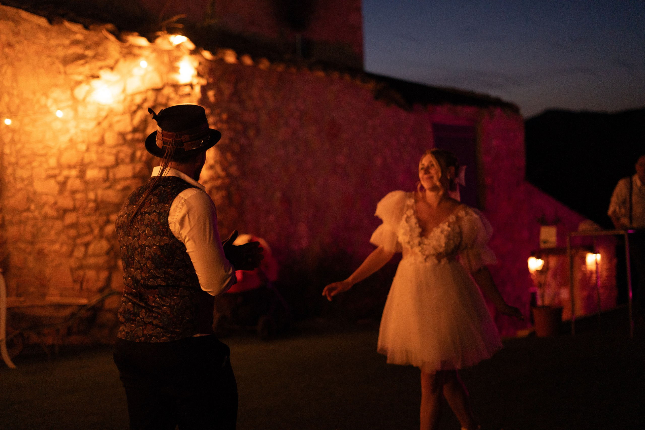 Stasy and Roberto. Wedding Photographer in Barcelona and Medellin