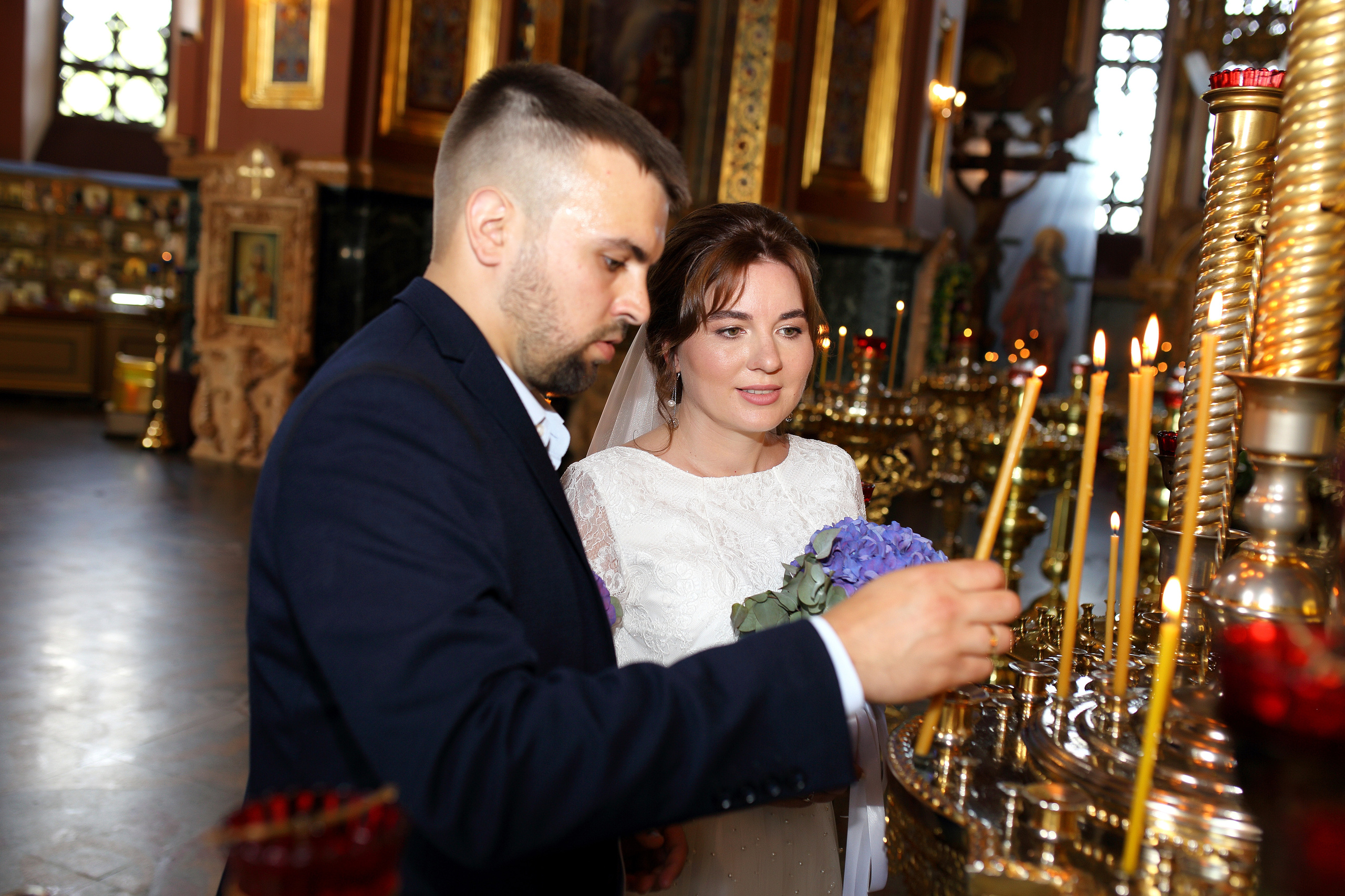 Александр Лихачев - свадьба внутри церкви