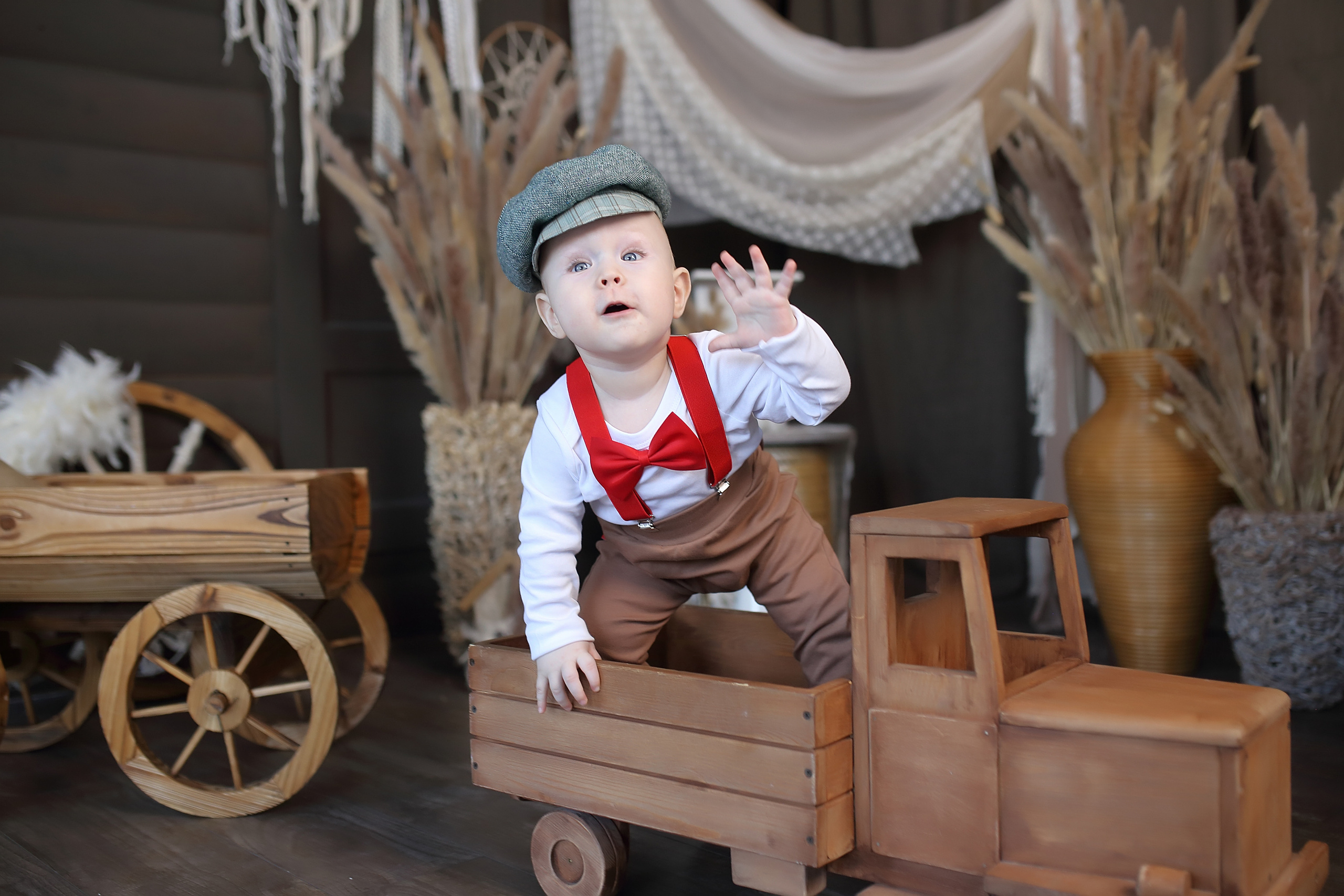 Александр Лихачев Иркутск, фотография малыша в кепке