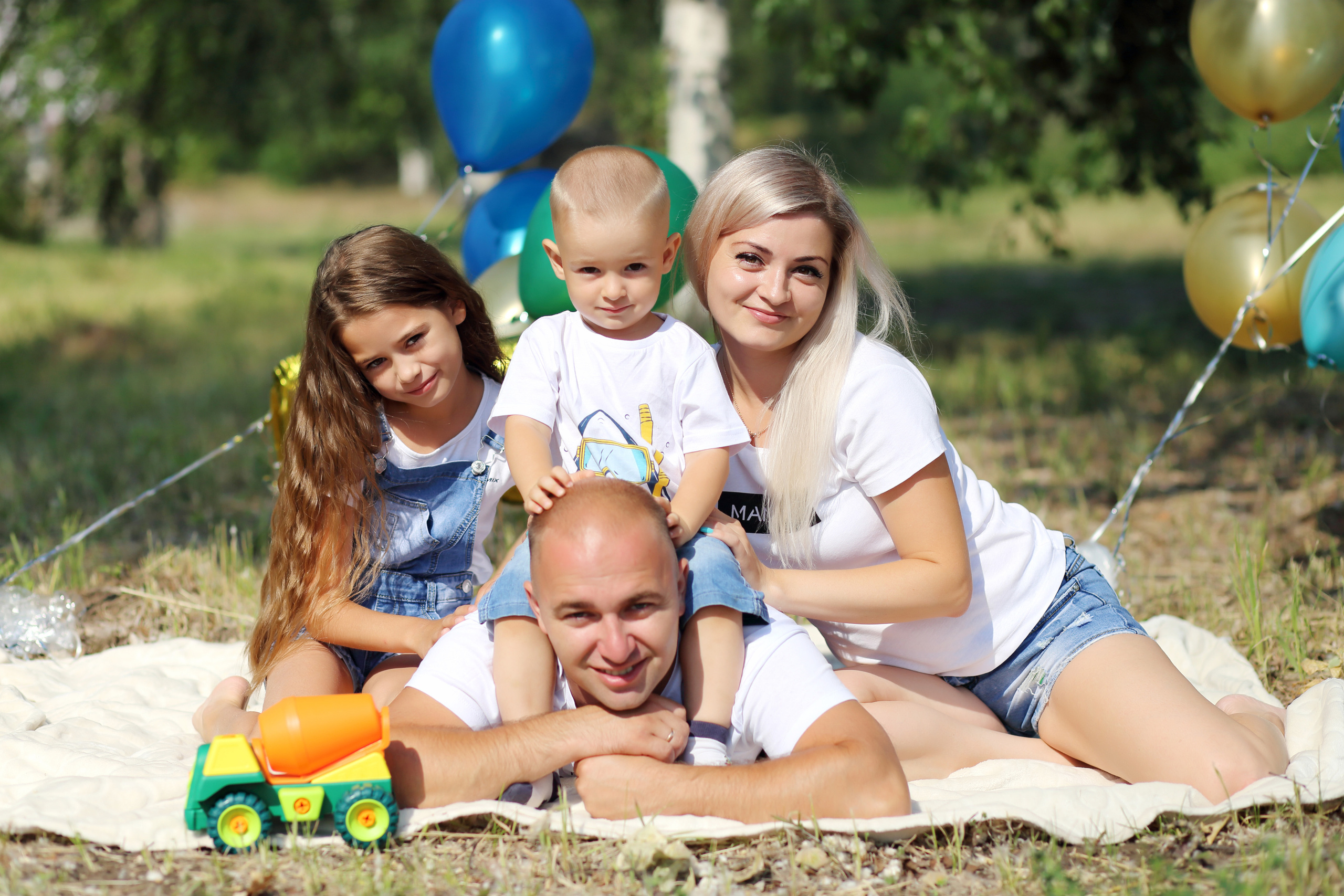 Александр Лихачев — семейные фотосессии в Иркутске. Александр Лихачев — Свадебный фотограф в Иркутске