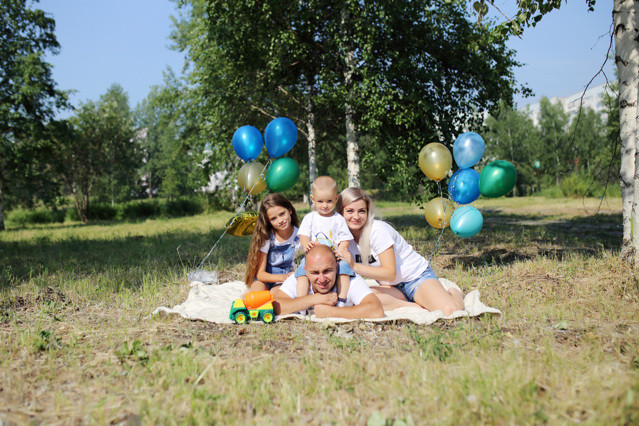 Александр Лихачев — семейные фотосессии в Иркутске. Александр Лихачев — Свадебный фотограф в Иркутске