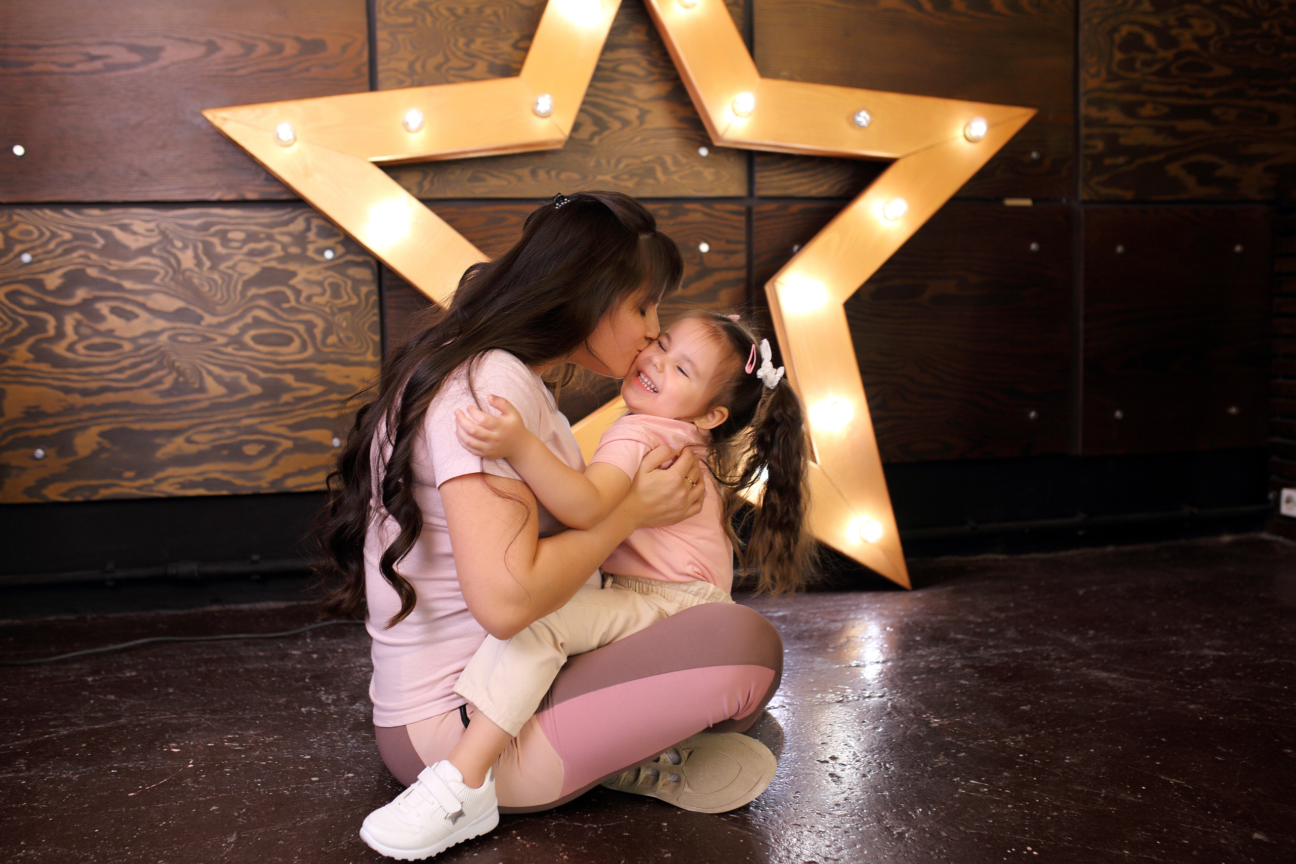 Александр Лихачев — семейные фотосессии в Иркутске. Александр Лихачев — Свадебный фотограф в Иркутске