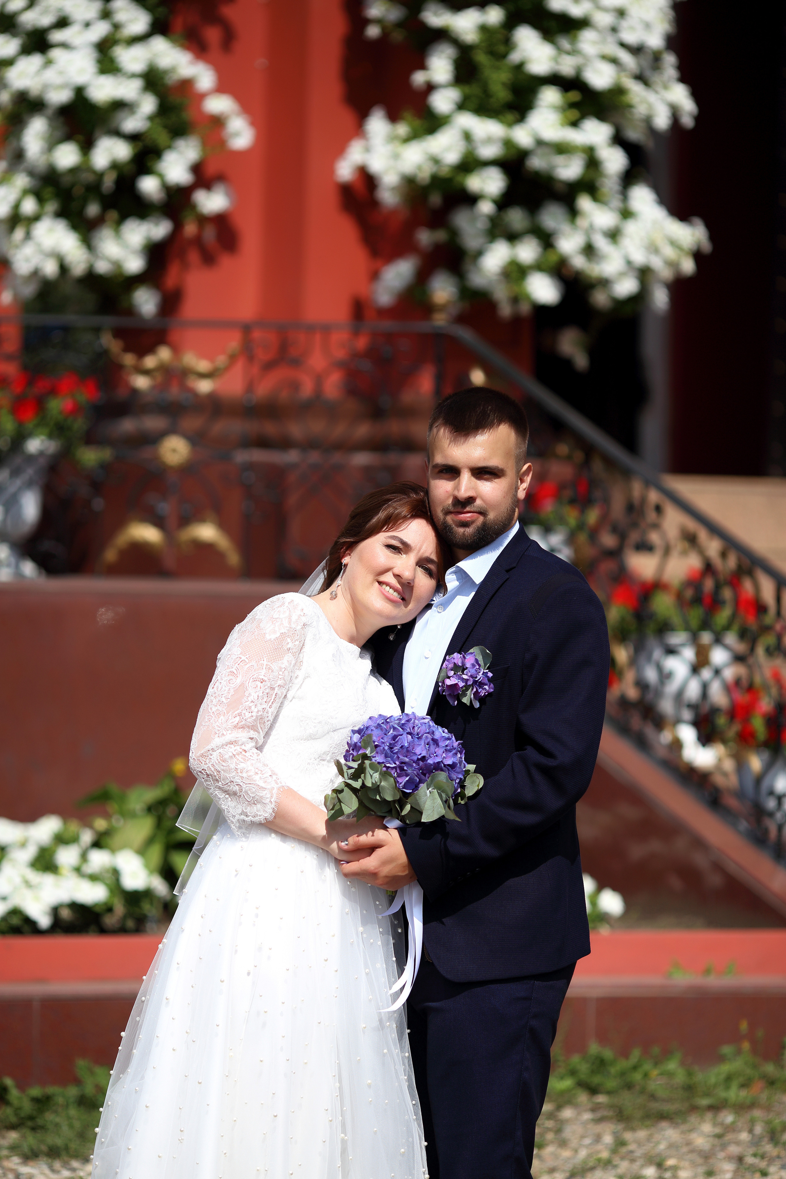 Свадебная фотосессия Иркутск, фотографируемся у церкви