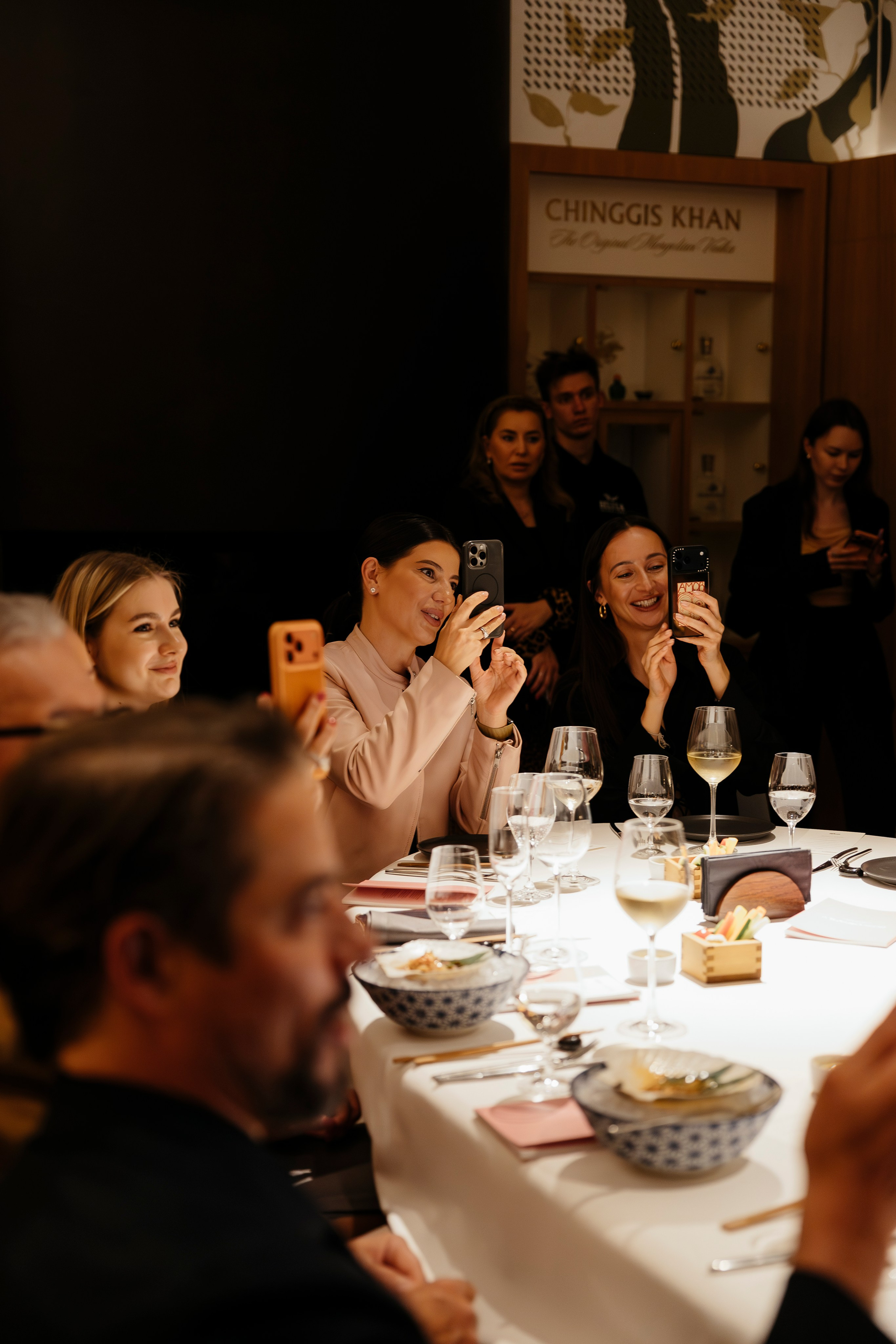 Ужин в NOVIKOV Carlton. Репортажный, event, концертный и backstage фотограф из Москвы Виталий Кривцов