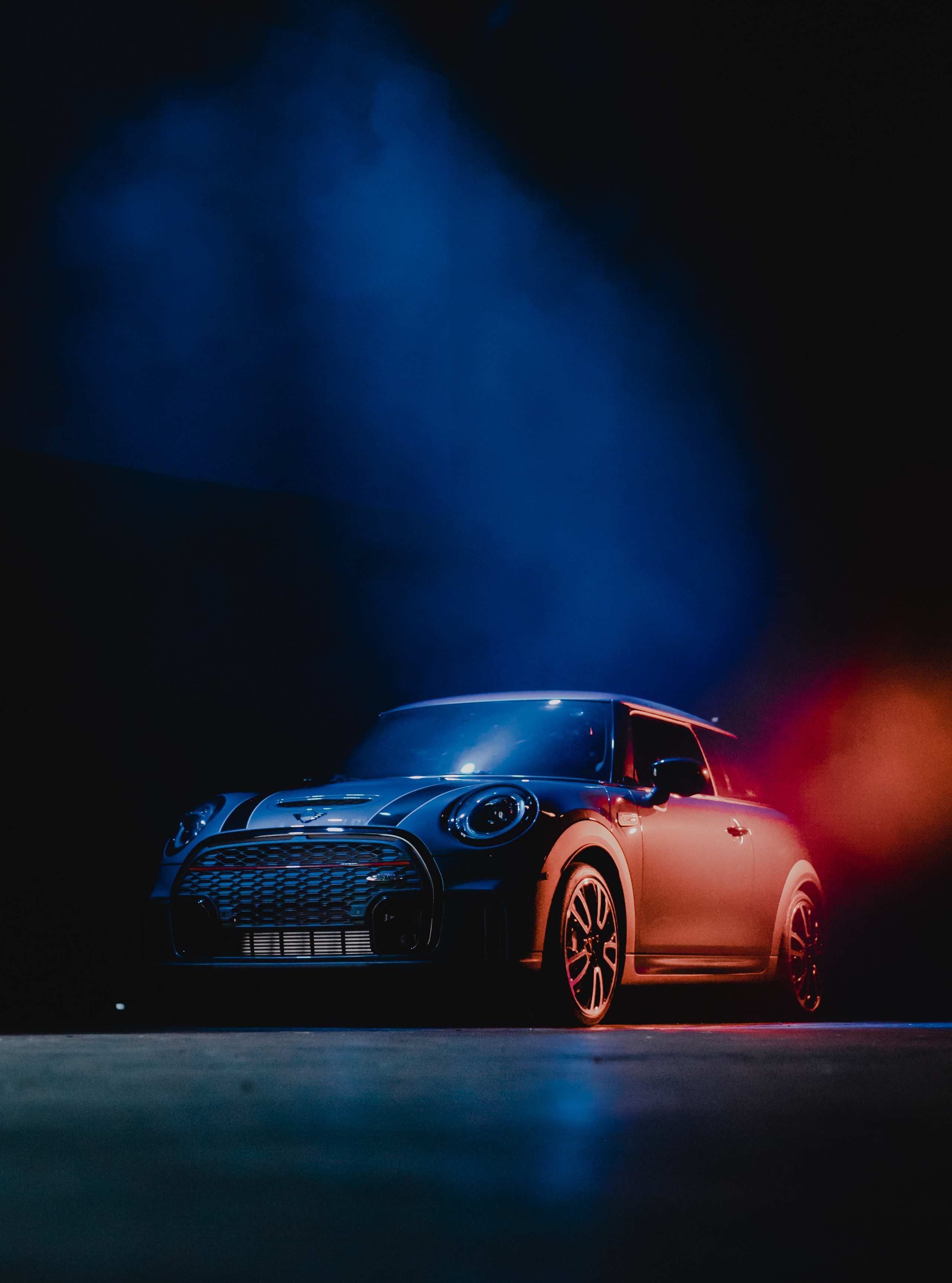 New MINI Cooper в Гоголь Центре. Репортажный, event, концертный и backstage фотограф из Москвы Виталий Кривцов