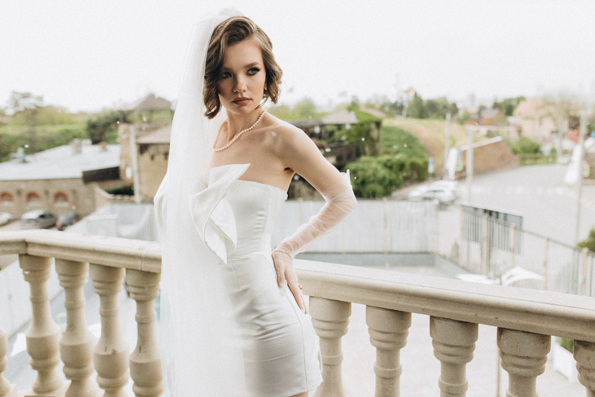 Любовь в индустриальном свете: свадебная фотосессия в стильном интерьере. Семейный и свадебный фотограф Ростове-на-Дону