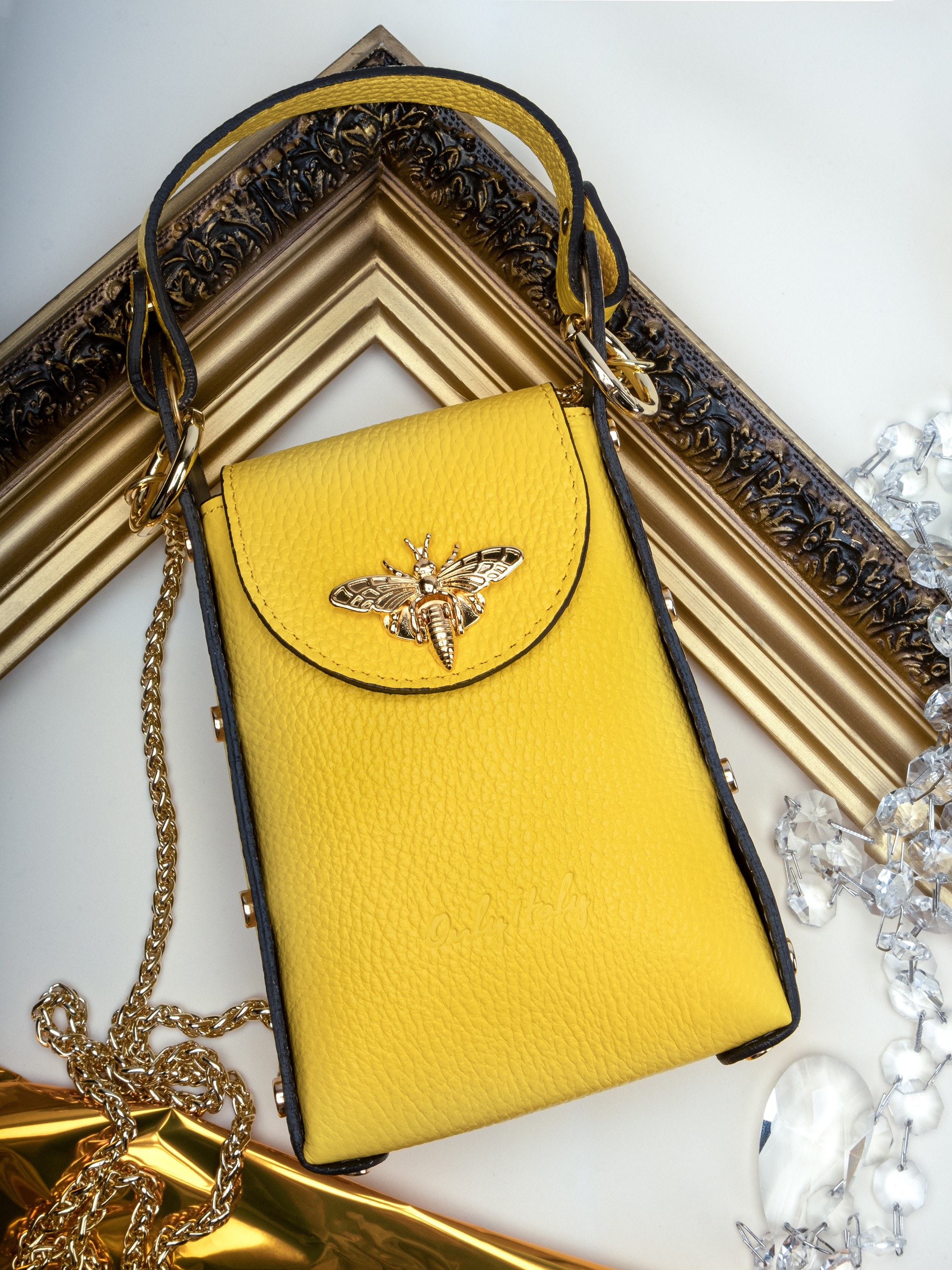 Предметная съёмка сумок для маркетплейсов. Предметный фотограф в Симферополе Антон Катунин