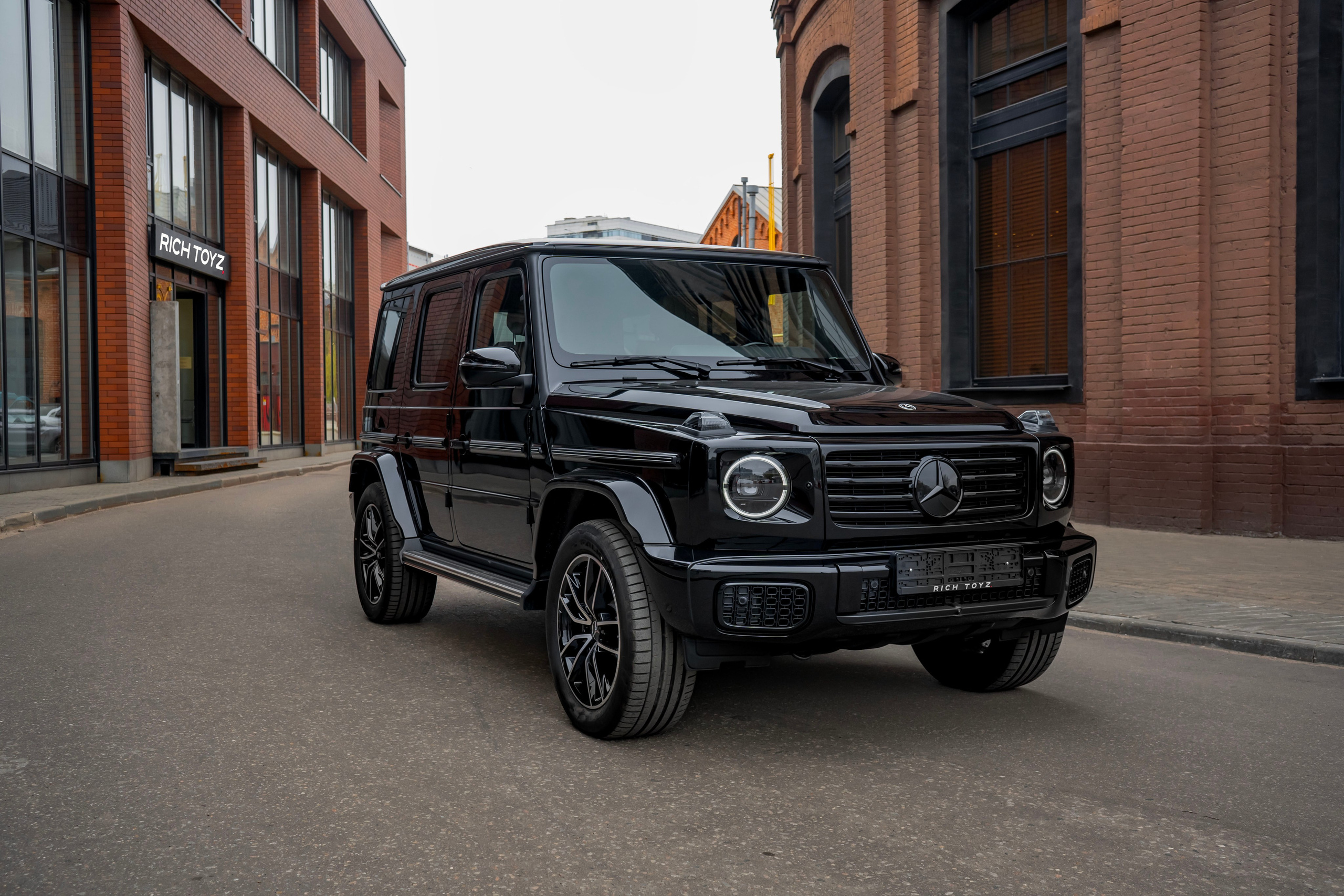 Mercedes-Benz G63