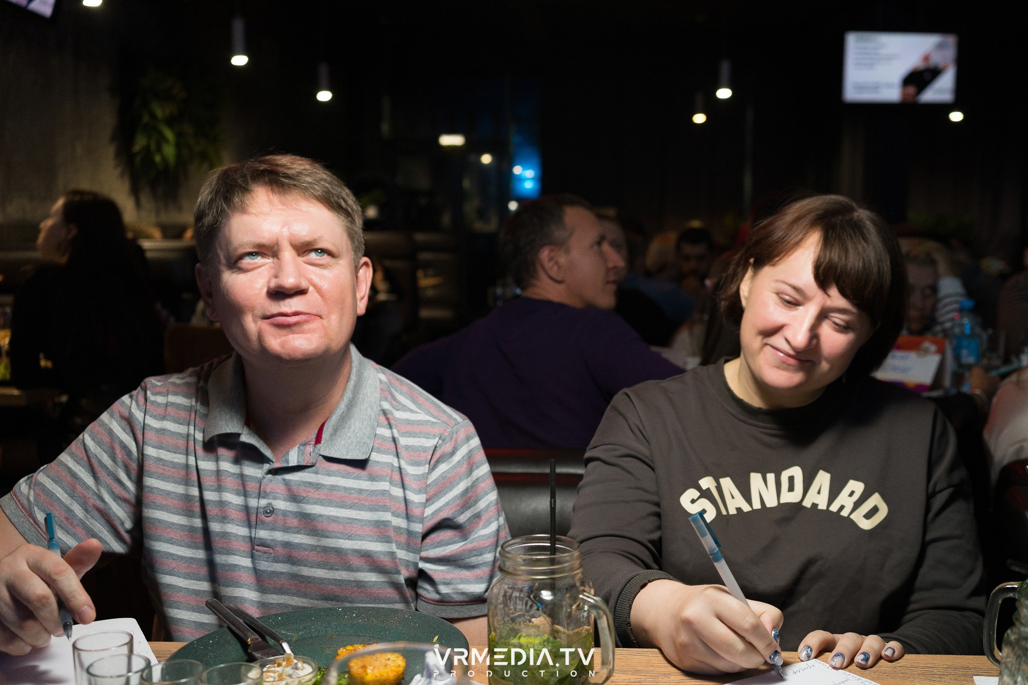 Эйнштейн Party в баре «Друзья»