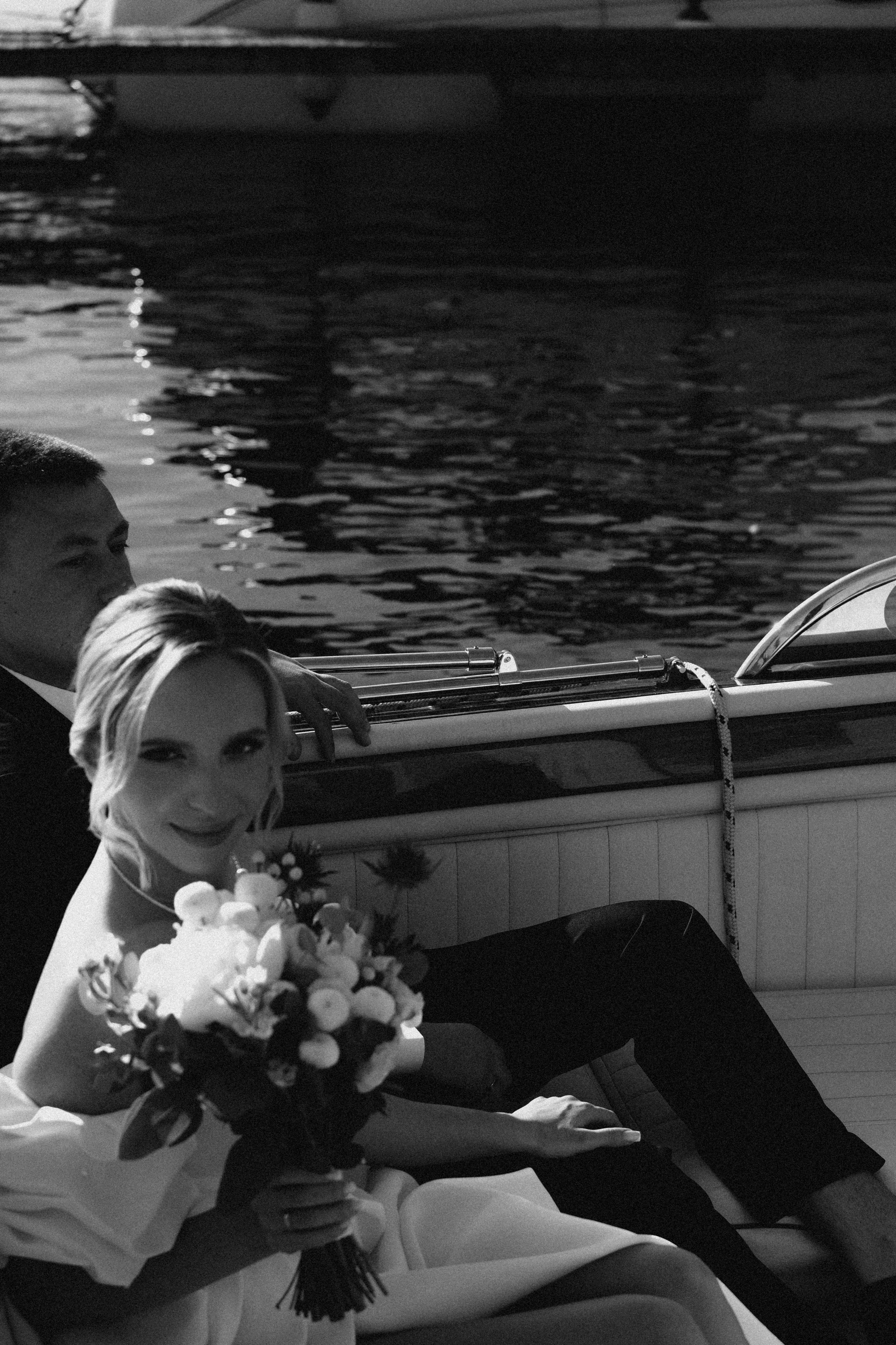СВАДЕБГНАЯ ПРОГУЛКА ПО КАНАЛ САНКТ-ПЕТЕРБУРГА НА КАТЕРЕ. Профессиональный фотограф, Санкт-Петербург — Виктория Богомолова