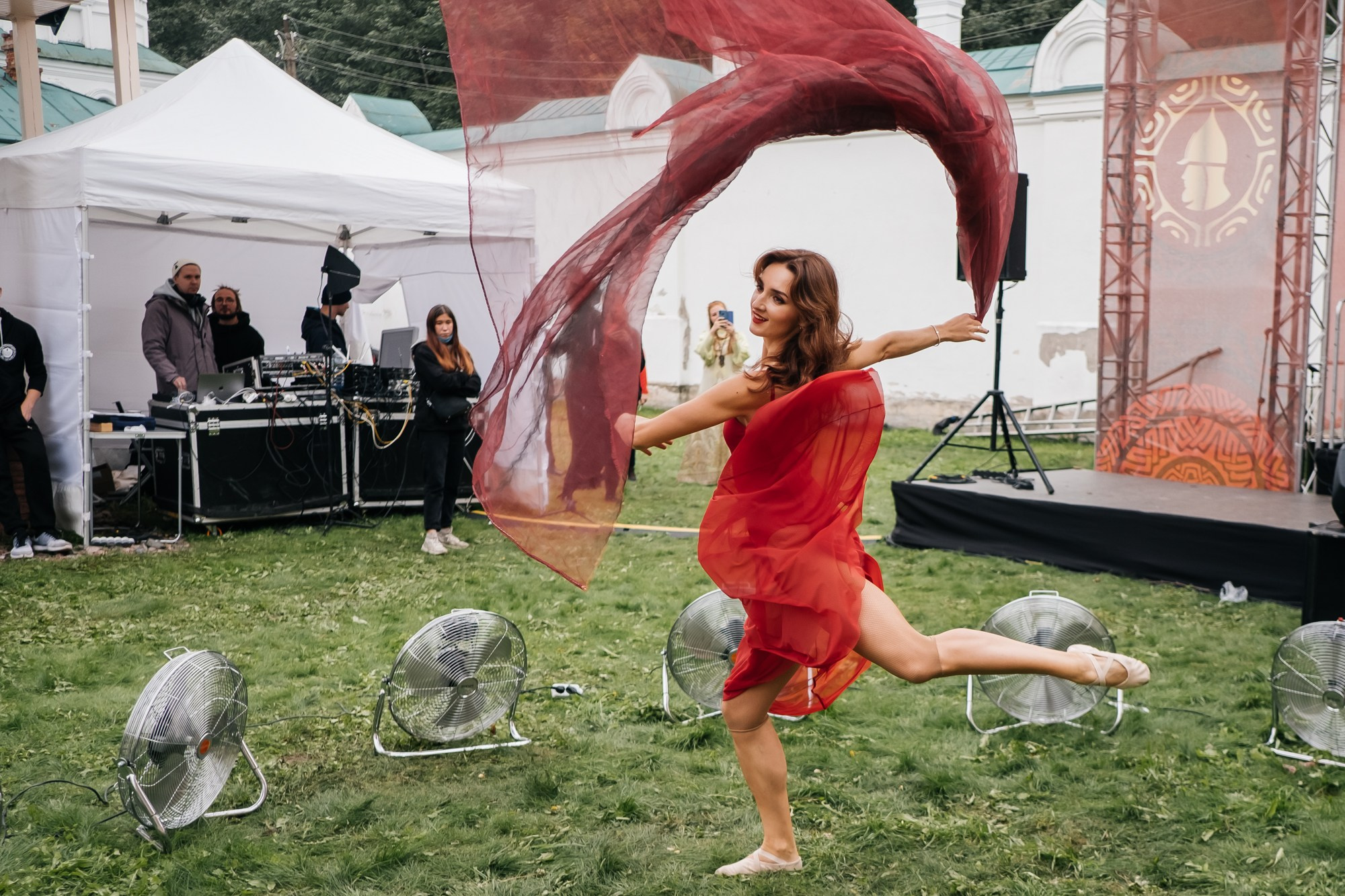 Всероссийский форум «12 подвигов Александра Невского» | Старая Ладога 2021. Репортажный фотограф в Санкт-Петербурге СПБ Алиса Ческидова на ваше мероприятие