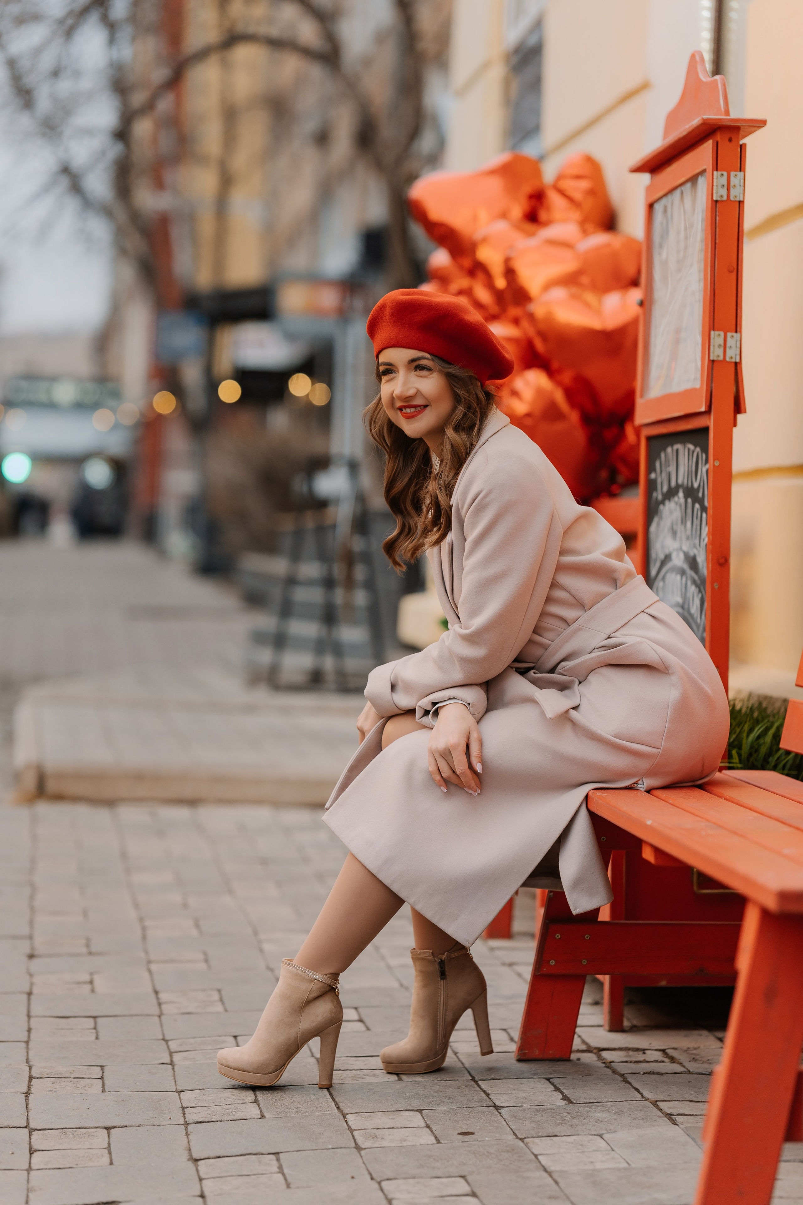 Аня с шарами. СВАДЕБНЫЙ ФОТОГРАФ КРАСНОЯРСК