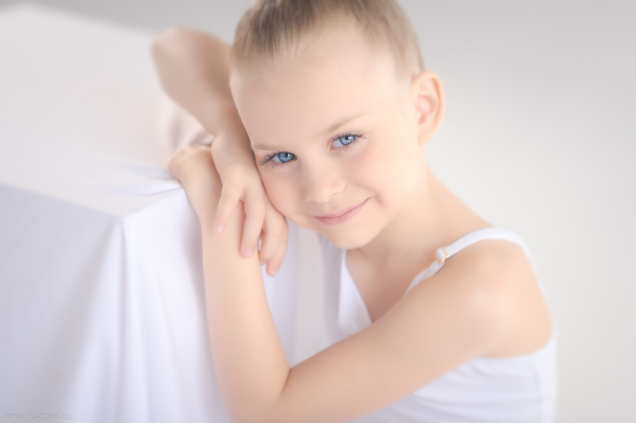 Девичий портрет маленькие артисты (дети 4-8 лет). Спортивный и портретный фотограф