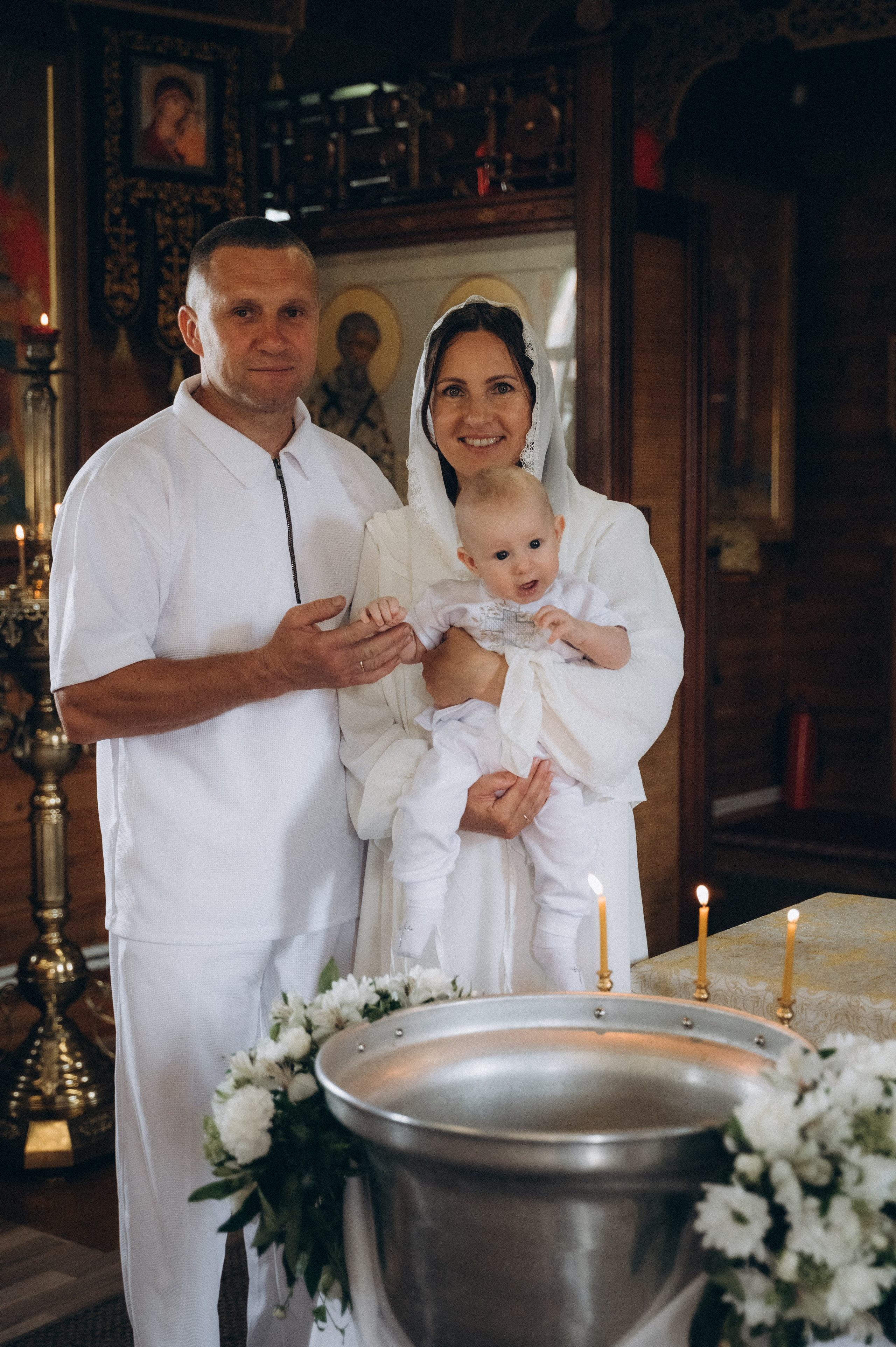 Крещение Марка (ХРАМ СВЯТИТЕЛЯ НИКОЛАЯ ЯПОНСКОГО). Семейный фотограф в Минске Дарья Дреко