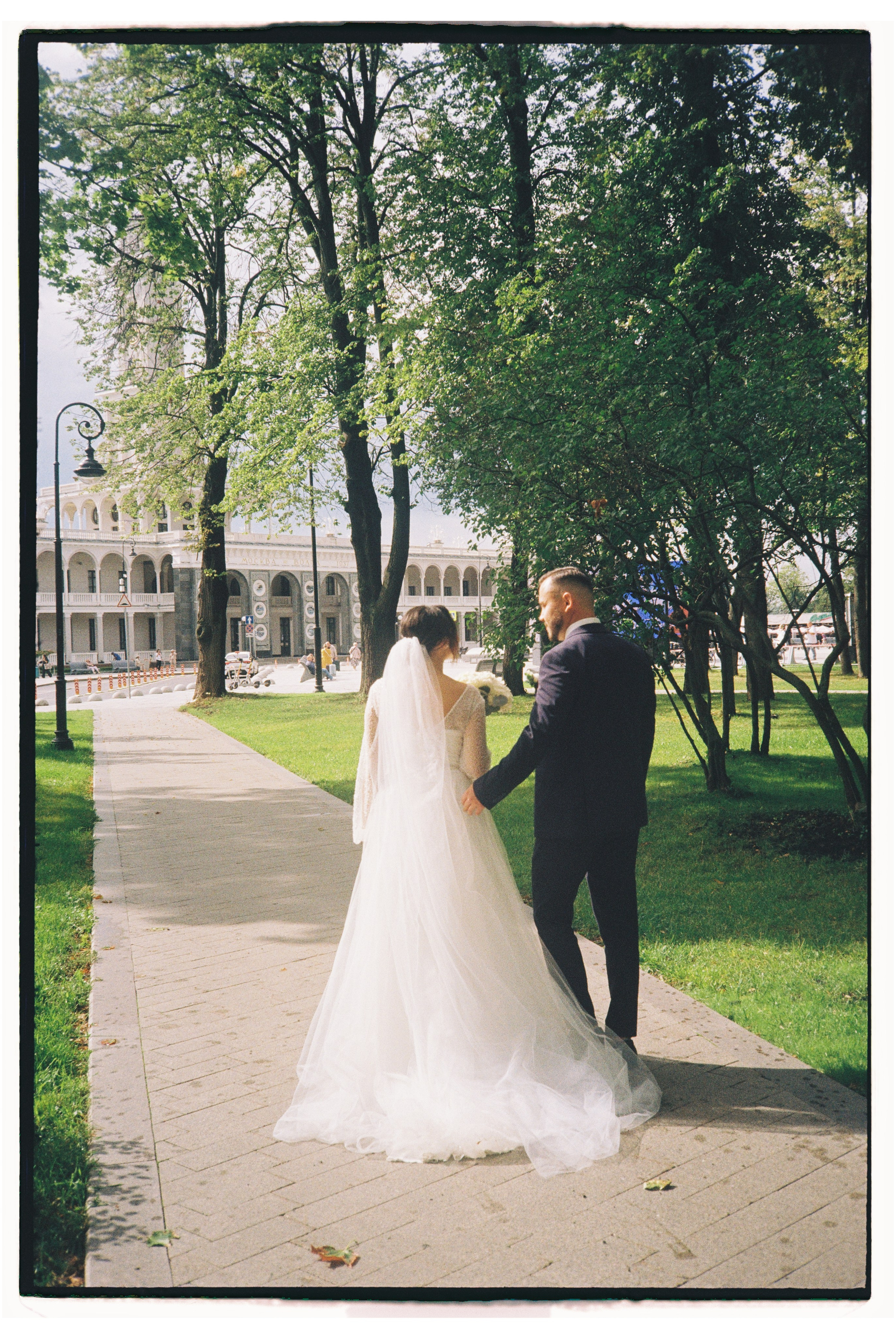 Рустам & Земфира. Пленка. Сестры Карабаза. Фотографы и ретушеры в Москве и Санкт-Петербурге