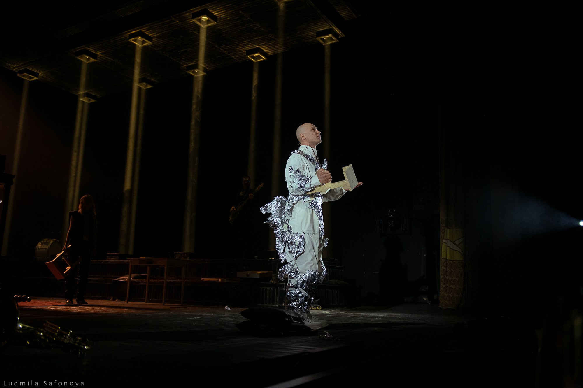 Гамлет. Режиссёр Андрей Гончаров. Гамлет Юра Борисов. Lucytheatre