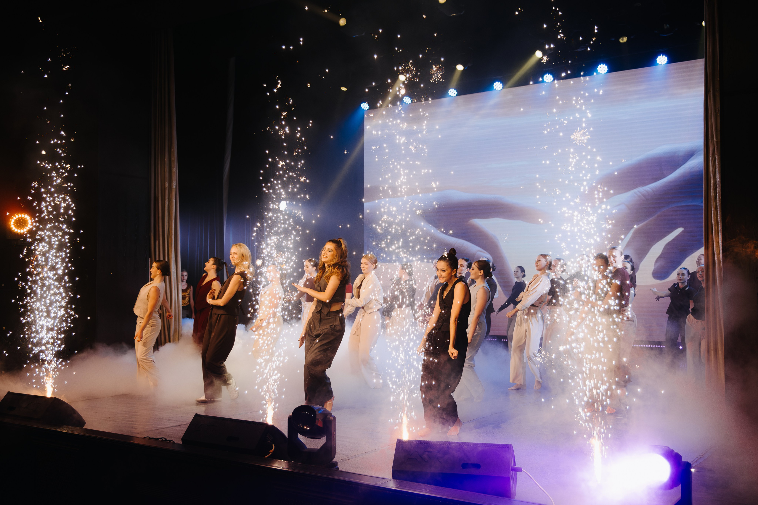 ALTERNATIVE DANCE STUDIO. Свадебный и репортажный фотограф в Омске. Червоткин Никита