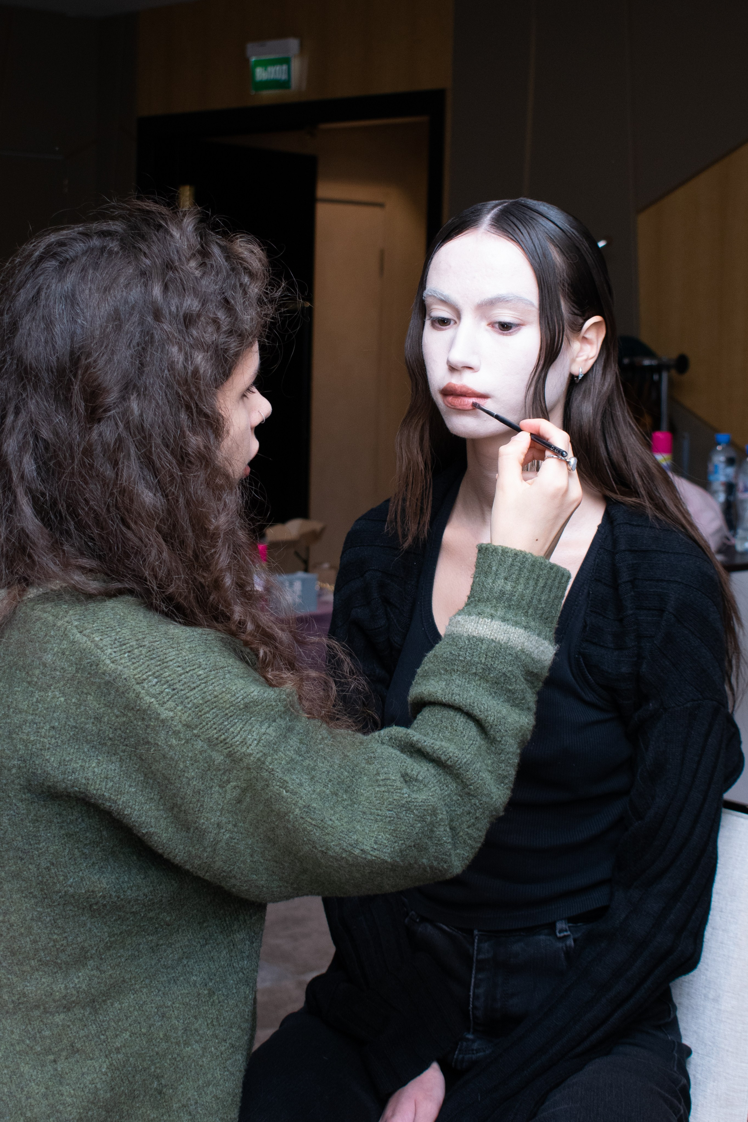 Fashion models backstage для KAMERGER magazine