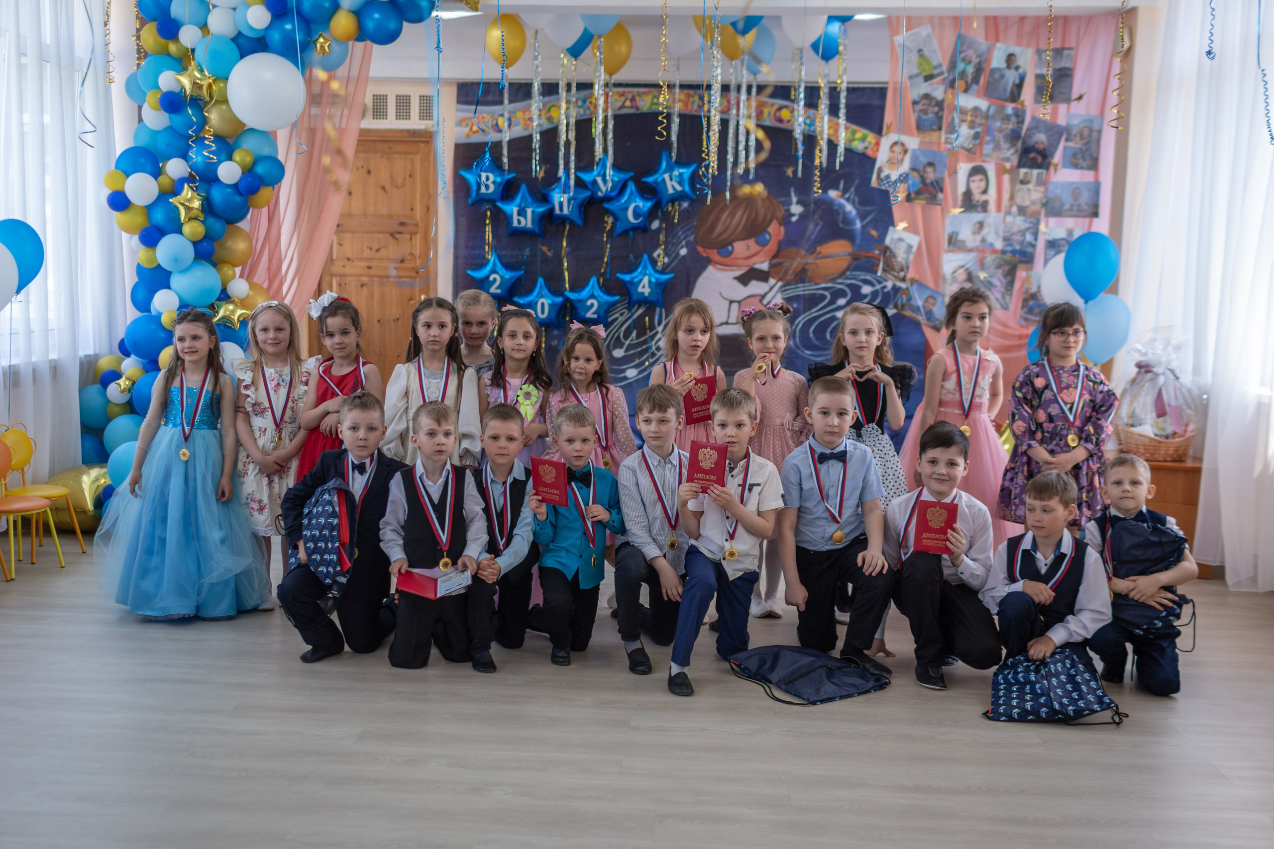 Выпускной ДС № 69_2024 год. Семейный фотограф в Санкт-Петербурге