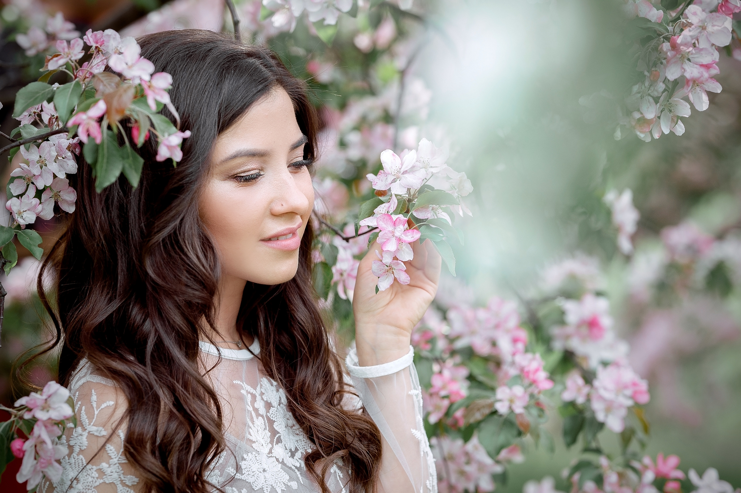 Фотосессия на цветение в Коломенском. Свадебный и семейный фотограф Виктория Носачёва. Щелково, Москва и МО