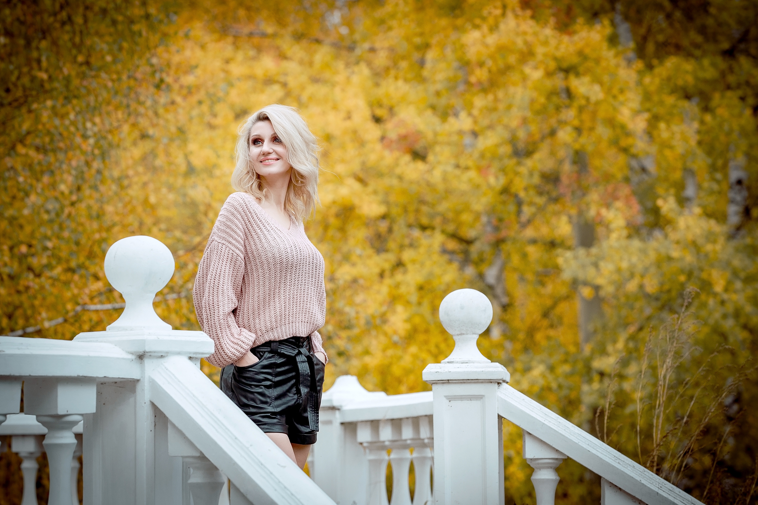 Осенняя фотосессия для девушек в Щелково. Свадебный и семейный фотограф Виктория Носачёва. Щелково, Москва и МО
