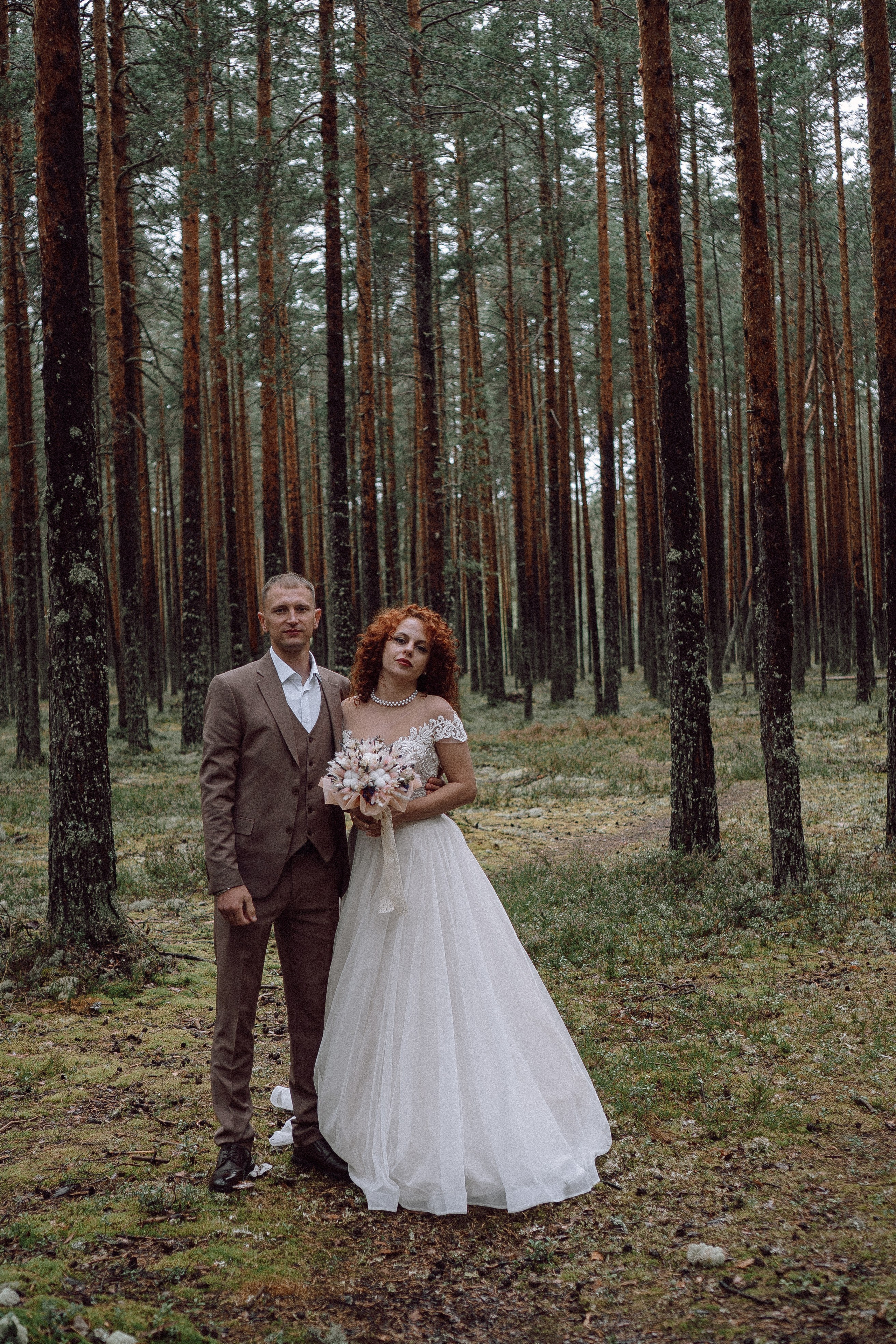 СВАДЕБНАЯ ФОТОСЕССИИЯ ПАРЫ В ГОРОДЕ ПРИОЗЕРСК В СОСНОВОМ ЛЕСУ И С ПИКАПОМ. Профессиональный фотограф, Санкт-Петербург — Виктория Богомолова