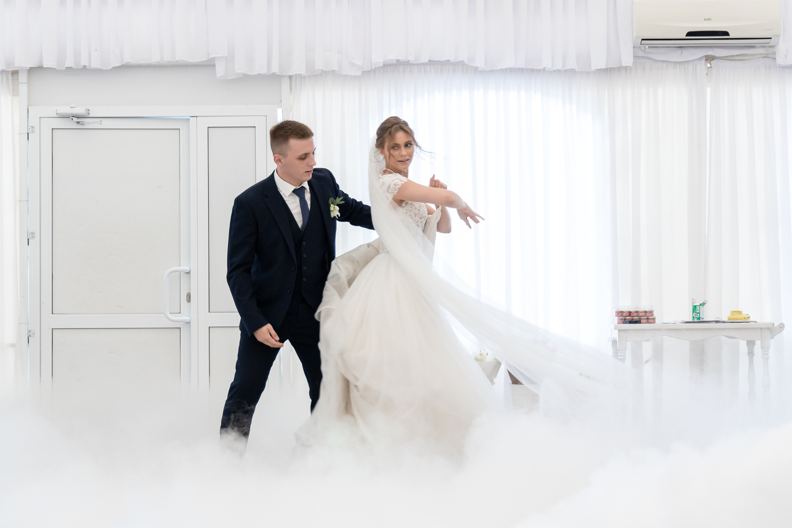 Ксения и Антон (полный день). Фотограф в Барнауле Юлия Садвокасова