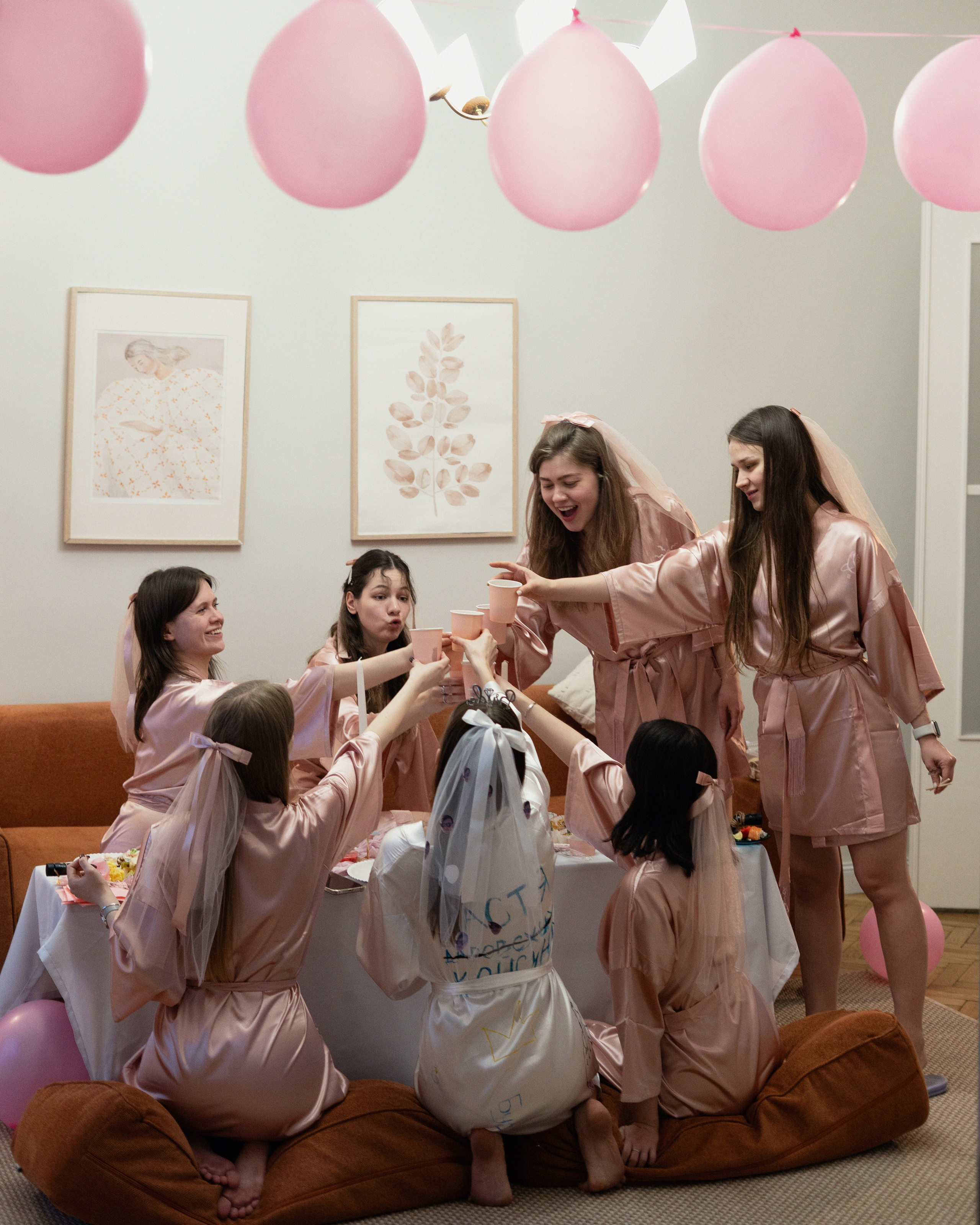 Девичник Анастасии. Свадебный и портретный фотограф в Санкт-Петербурге Софья Каркачева