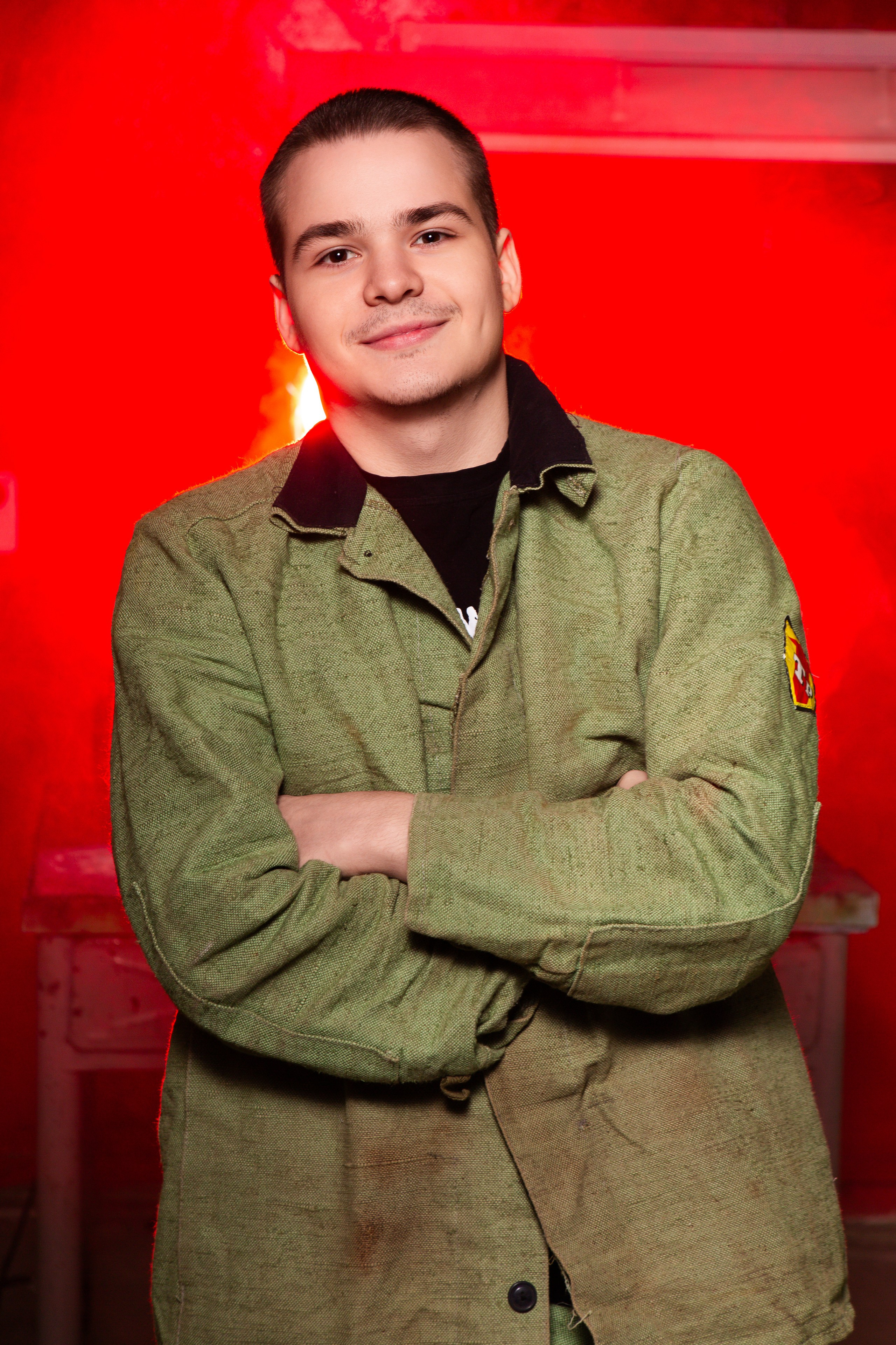 Портретная Фотосессия в Цеху для Выпускников Сварщиков | Твой Альбом Мценск. ТВОЙ АЛЬБОМ / ТВОИ ПРАВИЛА