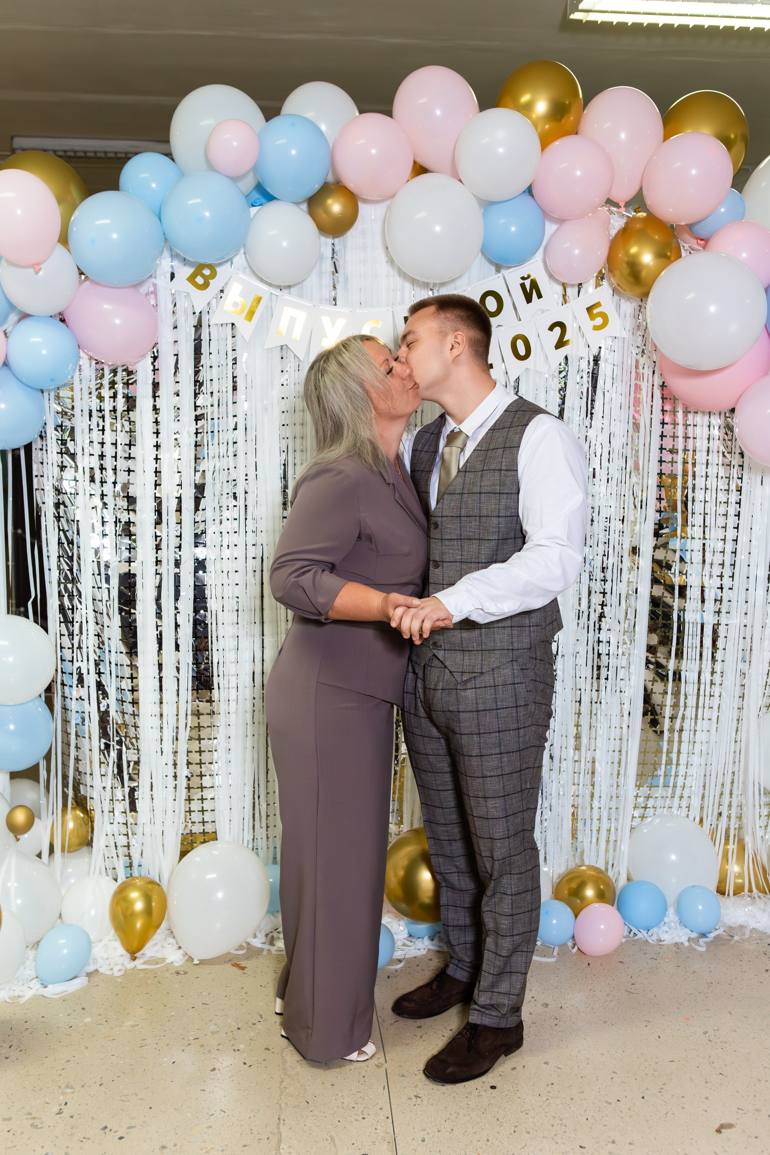 ФОТОСЕССИЯ С РОДИТЕЛЯМИ ВЫПУСКНОЙ 2025 9 ШКОЛА МЦЕНСК. ТВОЙ АЛЬБОМ / ТВОИ ПРАВИЛА