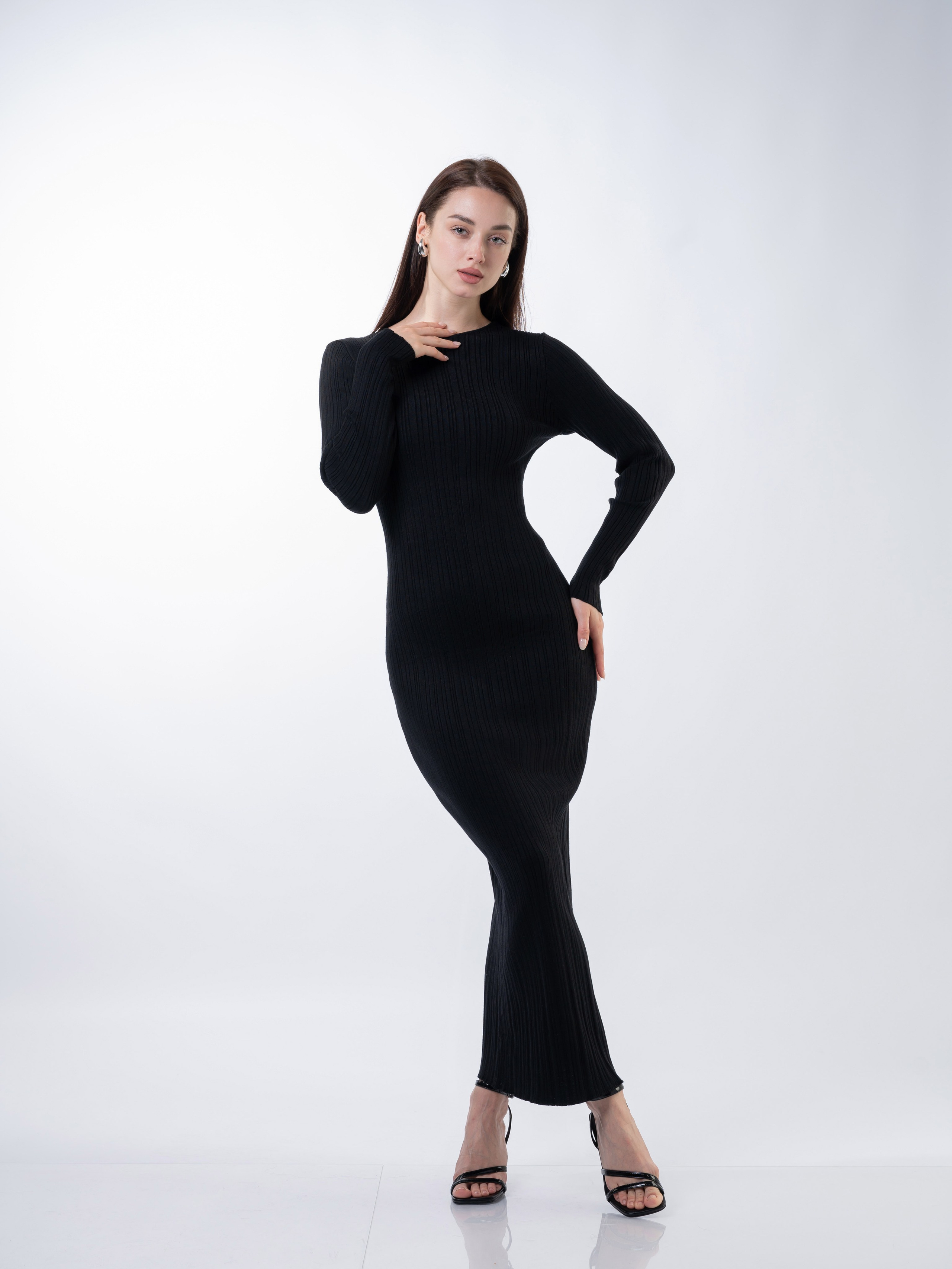 Каталог Девушки. Студия рекламной и предметной съемки товаров WELKO Studio