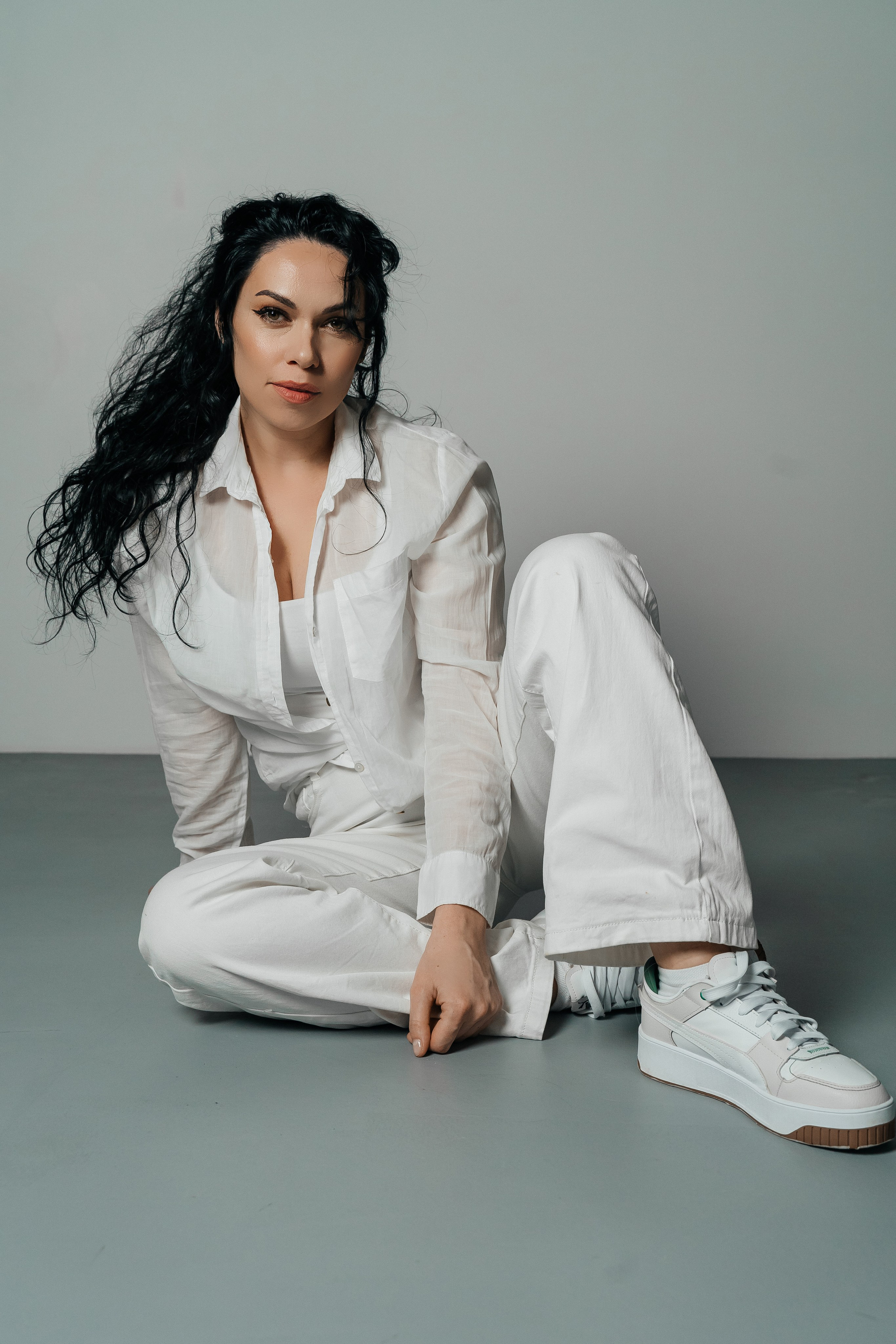 Съемки в интерьере студий. Виктория Алпеева — фотограф по любви