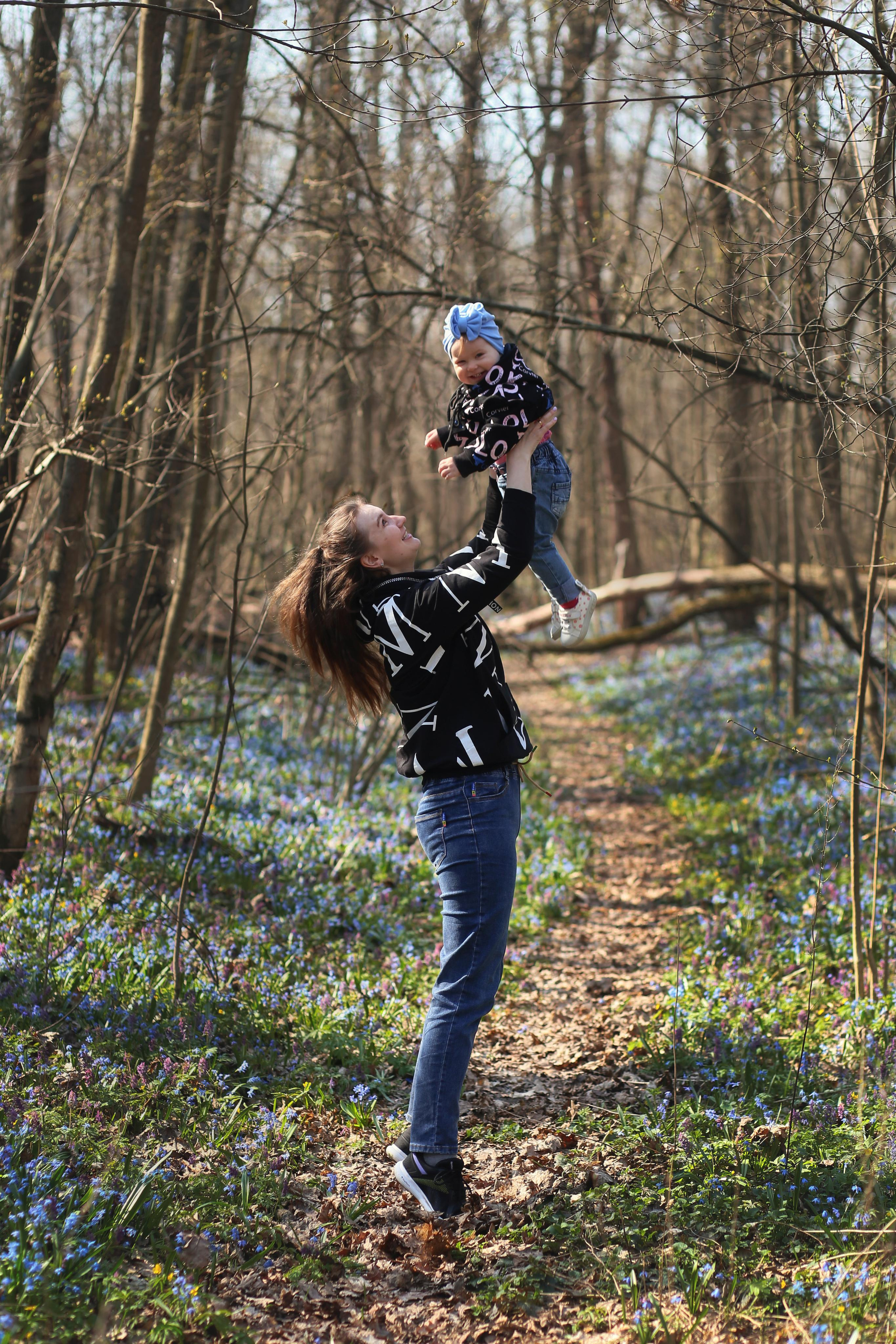 Прогулка в цветущем лесу. Семейный фотограф в Воронеже Плотникова Алина