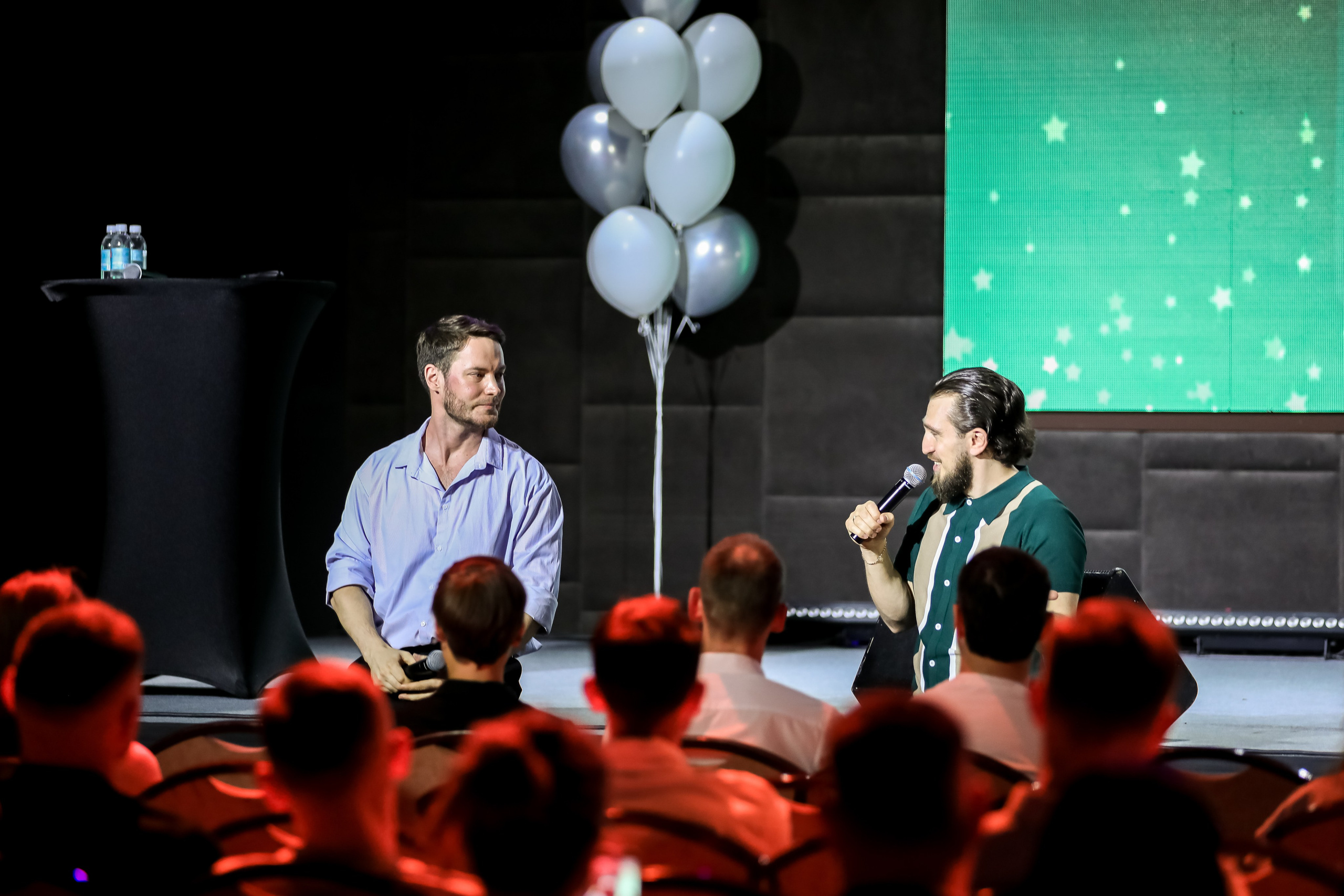 ФЛАГМАН / ГЛАВНЫЕ СПИКЕРЫ ОЛЕГ ТОРБОСОВ / СТАС ЕГОВЦЕВ. Photographer Viktoriya Markushina «My world throug»