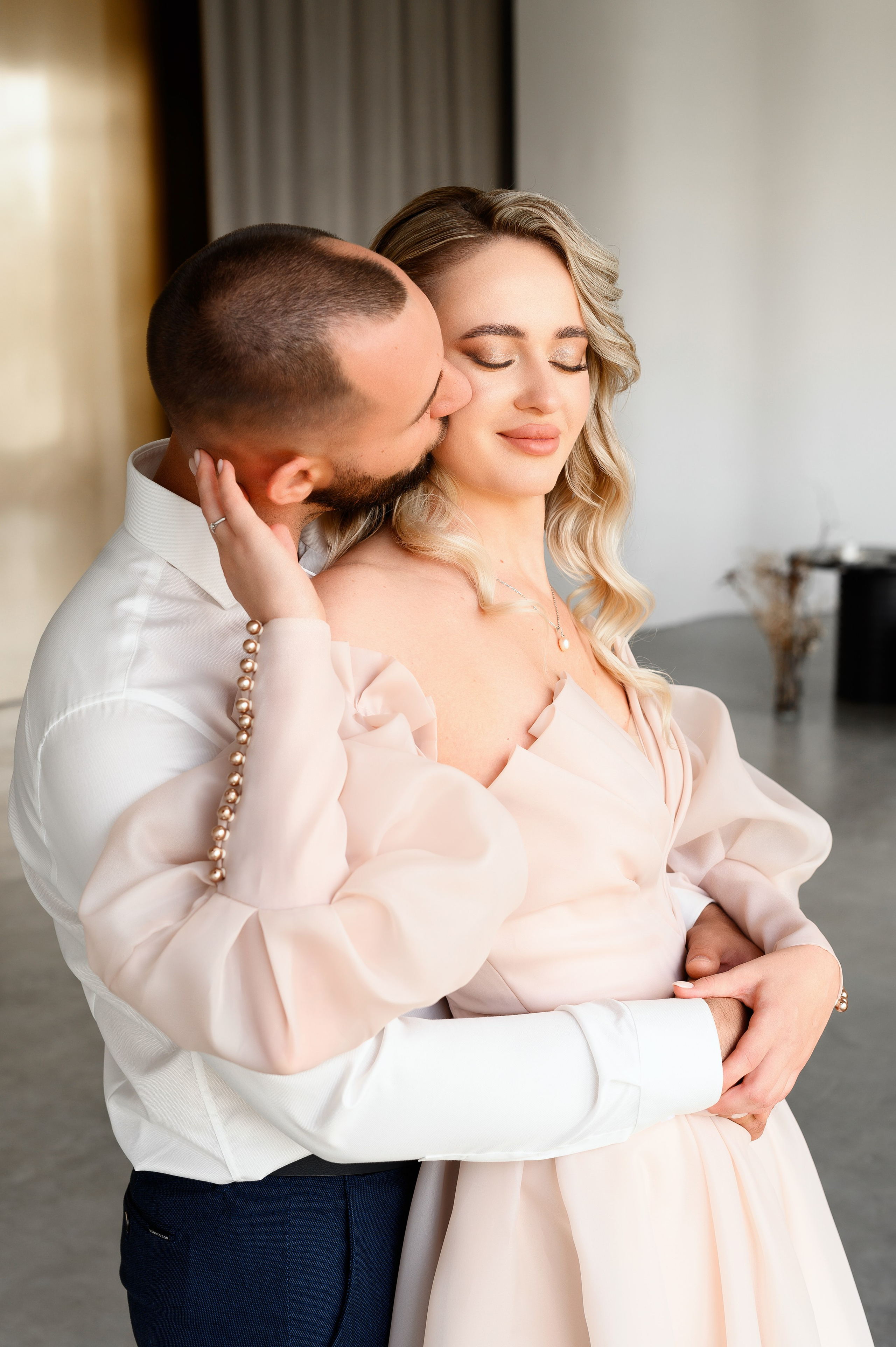 Ангелина и Александр | свадебная студийная съемка. Фотограф в Краснодаре Скубицкая Альбина