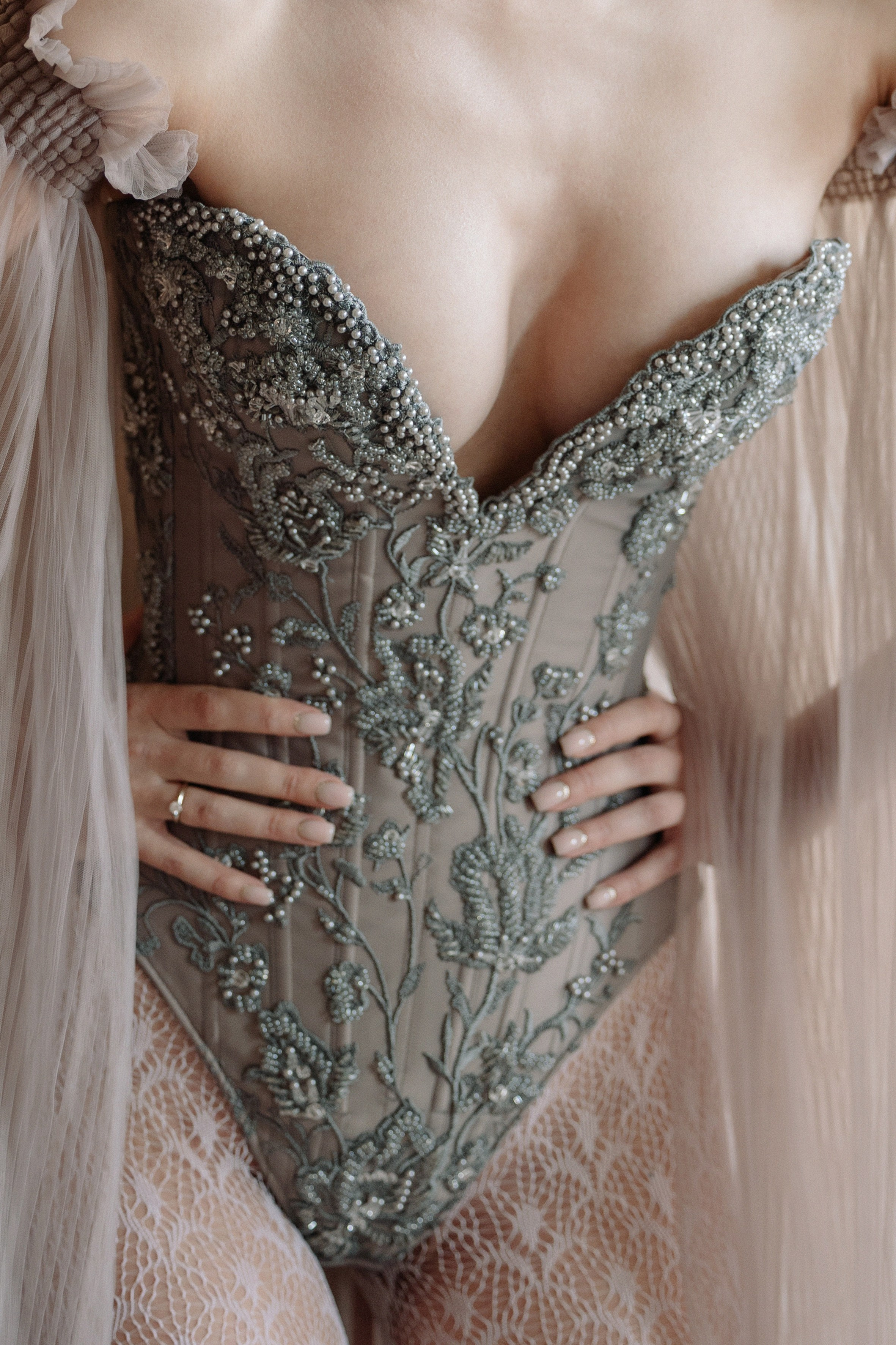 свадебный образ невеста в корсете утро невесты